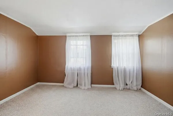 458 N Magee Street, Southampton, New York 11968