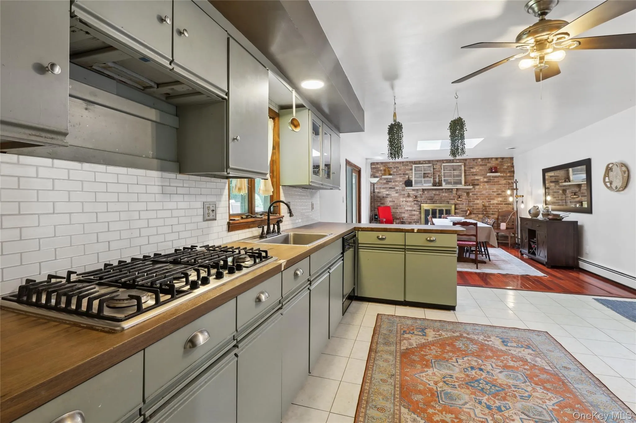 130 Broad Avenue, Orangetown, NY, 3 Bedrooms Bedrooms, 7 Rooms Rooms,2 BathroomsBathrooms,Residential,For Rent,Broad,0,1014681 130 Broad Avenue, Orangetown, NY, 3 Bedrooms Bedrooms, 7 Rooms Rooms,2 BathroomsBathrooms,Residential,For Rent,Broad,0,1014681