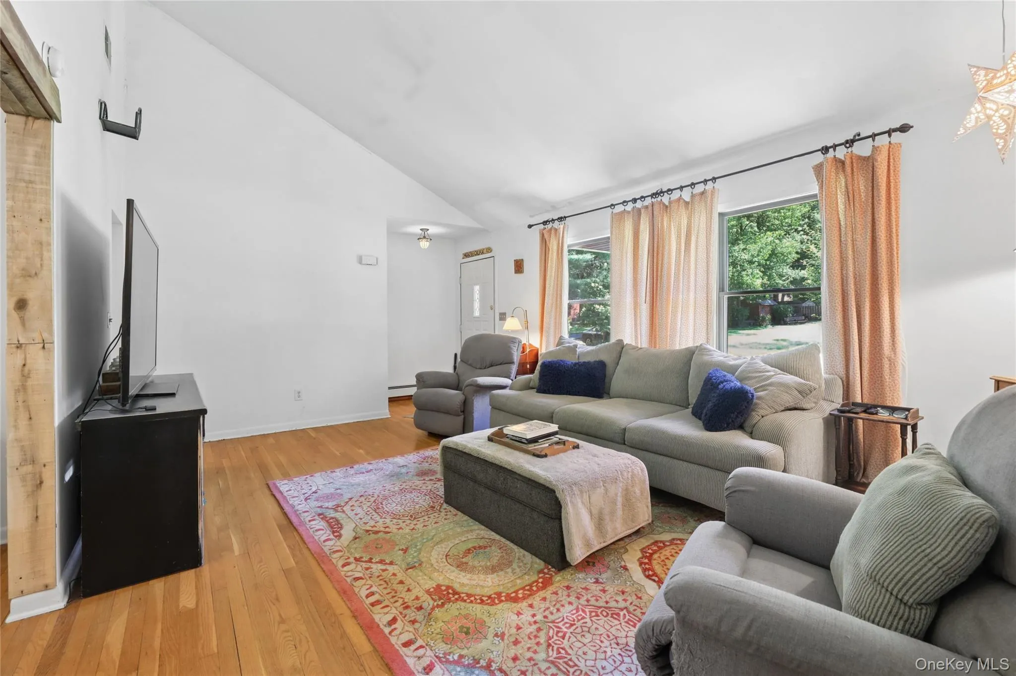 130 Broad Avenue, Orangetown, NY, 3 Bedrooms Bedrooms, 7 Rooms Rooms,2 BathroomsBathrooms,Residential,For Rent,Broad,0,1014681 130 Broad Avenue, Orangetown, NY, 3 Bedrooms Bedrooms, 7 Rooms Rooms,2 BathroomsBathrooms,Residential,For Rent,Broad,0,1014681