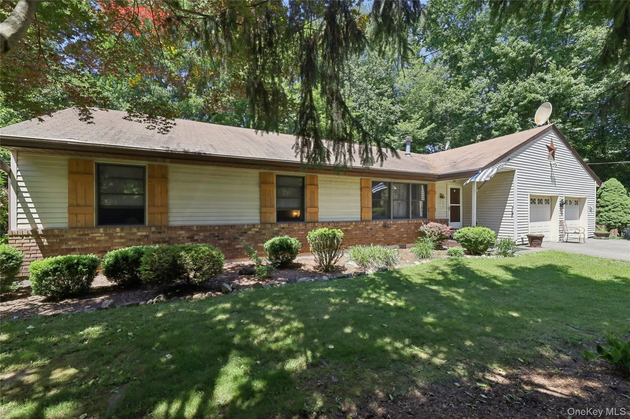 130 Broad Avenue, Orangetown, NY, 3 Bedrooms Bedrooms, 7 Rooms Rooms,2 BathroomsBathrooms,Residential,For Rent,Broad,0,1014681 130 Broad Avenue, Orangetown, NY, 3 Bedrooms Bedrooms, 7 Rooms Rooms,2 BathroomsBathrooms,Residential,For Rent,Broad,0,1014681
