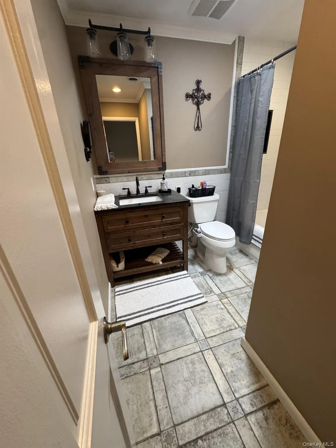 130 Broad Avenue, Orangetown, NY, 3 Bedrooms Bedrooms, 7 Rooms Rooms,2 BathroomsBathrooms,Residential,For Rent,Broad,0,1014681 130 Broad Avenue, Orangetown, NY, 3 Bedrooms Bedrooms, 7 Rooms Rooms,2 BathroomsBathrooms,Residential,For Rent,Broad,0,1014681