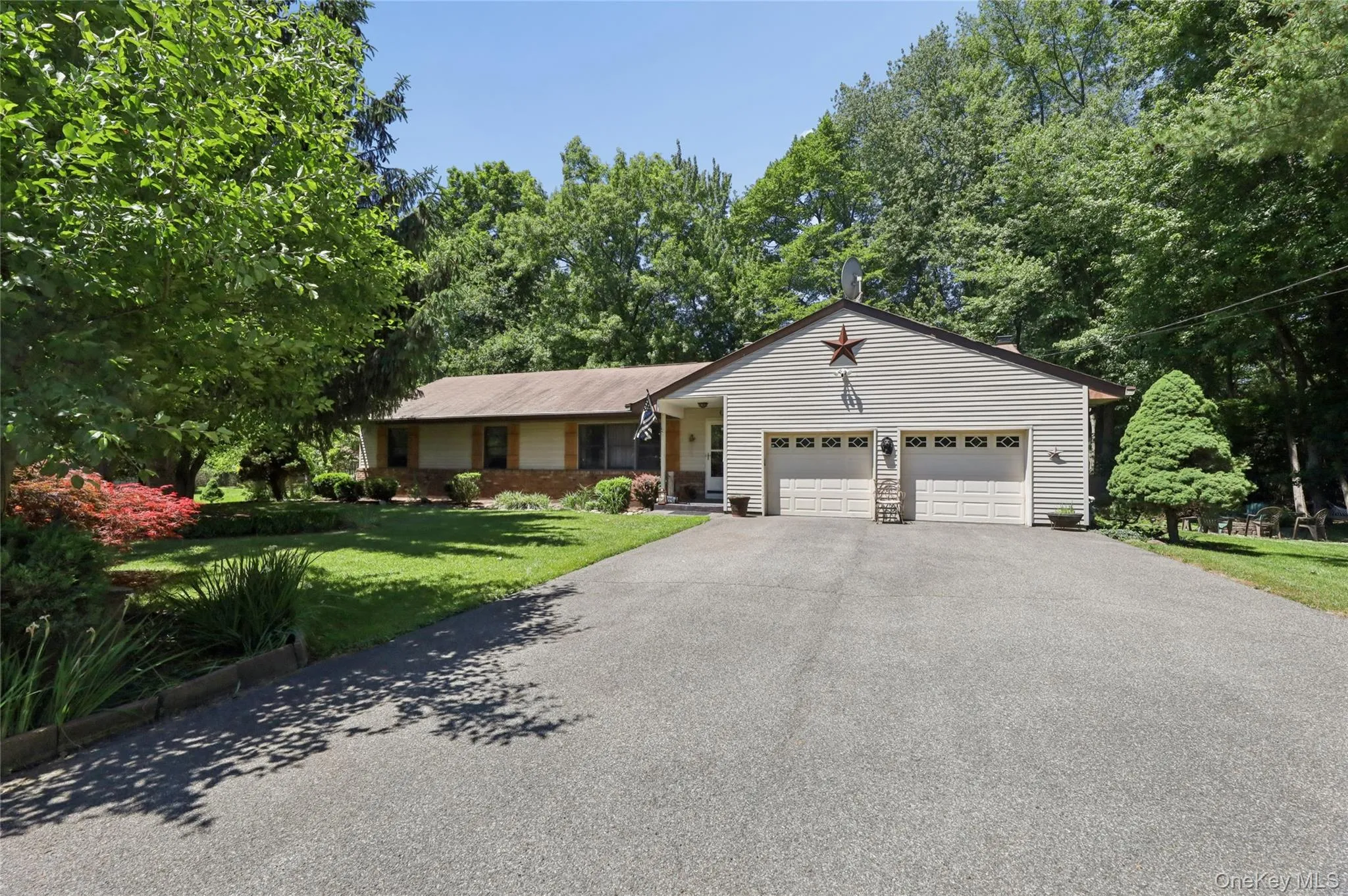 130 Broad Avenue, Orangetown, NY, 3 Bedrooms Bedrooms, 7 Rooms Rooms,2 BathroomsBathrooms,Residential,For Rent,Broad,0,KEY1014681 130 Broad Avenue, Orangetown, NY, 3 Bedrooms Bedrooms, 7 Rooms Rooms,2 BathroomsBathrooms,Residential,For Rent,Broad,0,KEY1014681