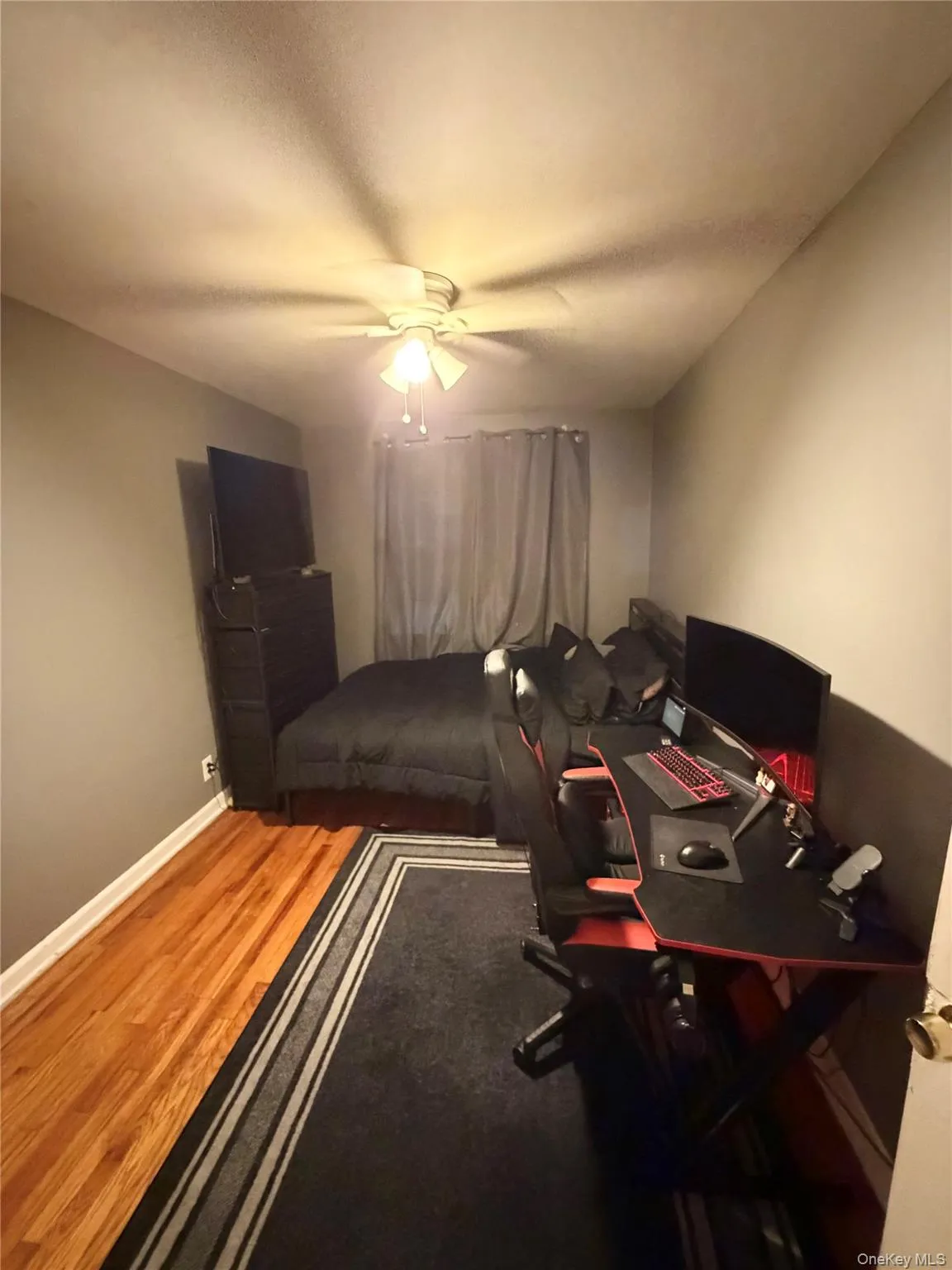 41 Point Street, Yonkers, NY, 2 Bedrooms Bedrooms, 5 Rooms Rooms,1 BathroomBathrooms,Residential,For Rent,Point,0,KEY1014684 41 Point Street, Yonkers, NY, 2 Bedrooms Bedrooms, 5 Rooms Rooms,1 BathroomBathrooms,Residential,For Rent,Point,0,KEY1014684
