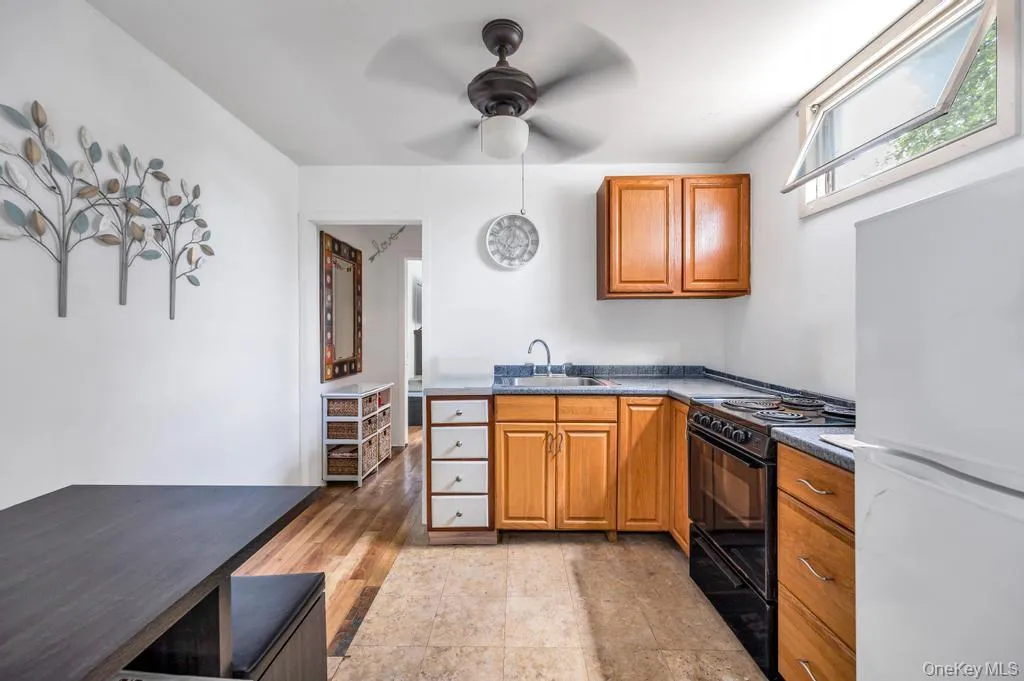 3 Megan Court, Brookhaven, NY, 4 Bedrooms Bedrooms, 7 Rooms Rooms,2 BathroomsBathrooms,Residential,For Rent,Megan,0,1014685 3 Megan Court, Brookhaven, NY, 4 Bedrooms Bedrooms, 7 Rooms Rooms,2 BathroomsBathrooms,Residential,For Rent,Megan,0,1014685