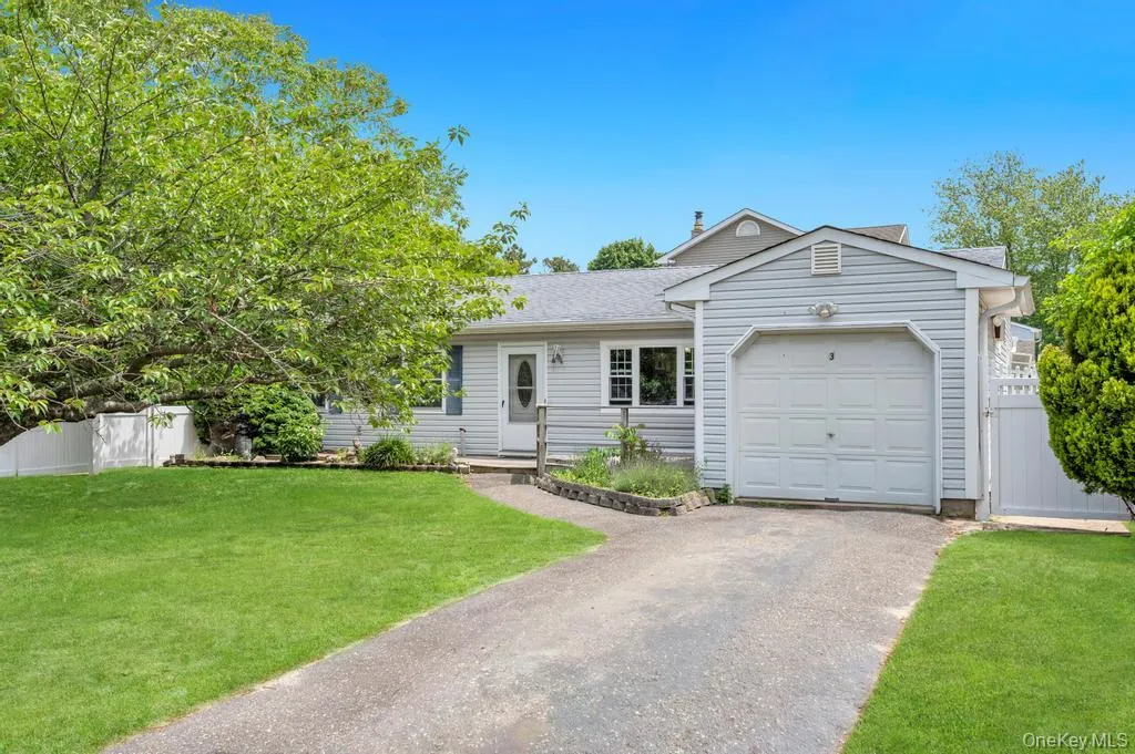 3 Megan Court, Brookhaven, NY, 4 Bedrooms Bedrooms, 7 Rooms Rooms,2 BathroomsBathrooms,Residential,For Rent,Megan,0,1014685 3 Megan Court, Brookhaven, NY, 4 Bedrooms Bedrooms, 7 Rooms Rooms,2 BathroomsBathrooms,Residential,For Rent,Megan,0,1014685