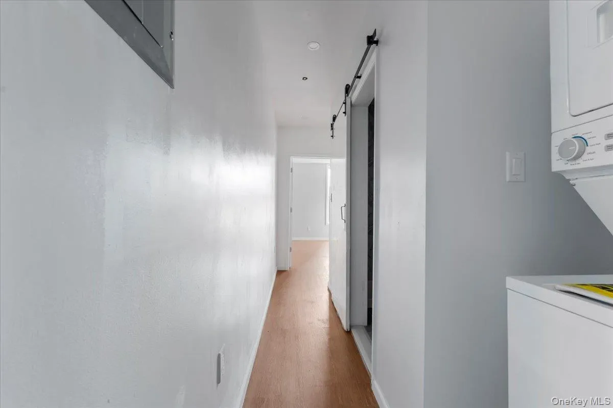 324 Eldert Street, New York, NY, 2 Bedrooms Bedrooms, 4 Rooms Rooms,1 BathroomBathrooms,Residential Lease,For Rent,Eldert,0,1014686 324 Eldert Street, New York, NY, 2 Bedrooms Bedrooms, 4 Rooms Rooms,1 BathroomBathrooms,Residential Lease,For Rent,Eldert,0,1014686