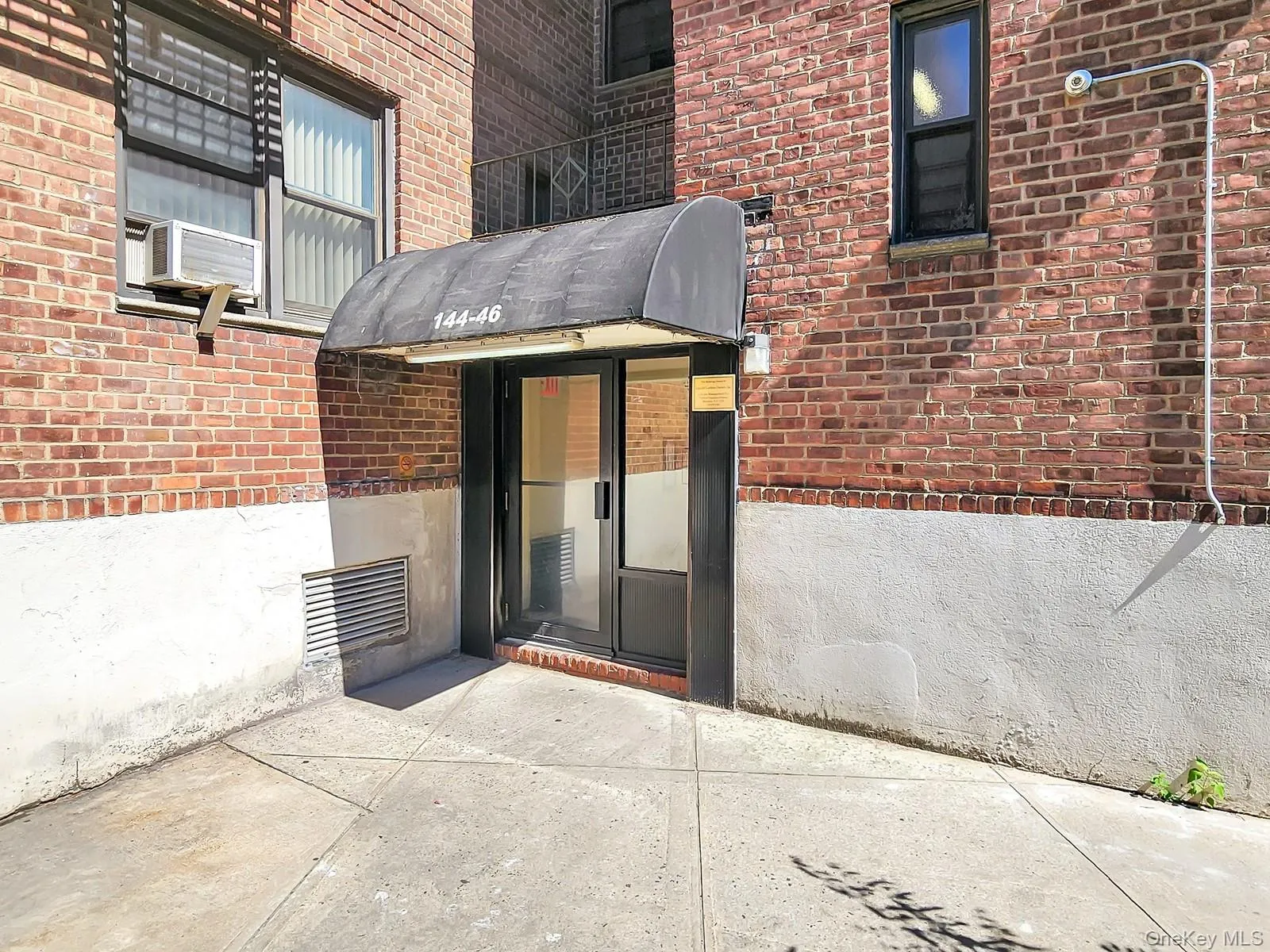 144-46 38th Avenue, New York, NY, 1 Bedroom Bedrooms, 4 Rooms Rooms,1 BathroomBathrooms,Residential,For Rent,38th,0,1014688 144-46 38th Avenue, New York, NY, 1 Bedroom Bedrooms, 4 Rooms Rooms,1 BathroomBathrooms,Residential,For Rent,38th,0,1014688