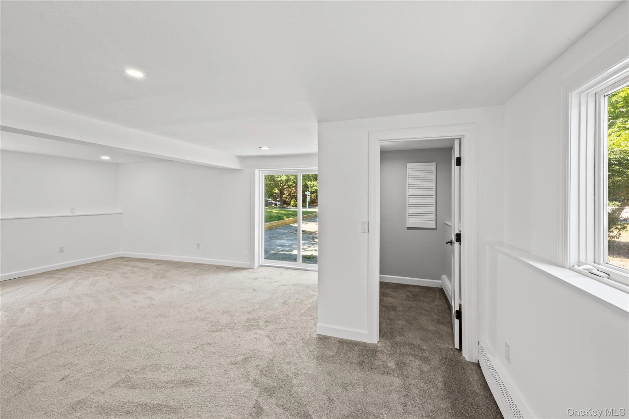 34 John Street, Brookhaven, NY, 4 Bedrooms Bedrooms, 8 Rooms Rooms,3 BathroomsBathrooms,Residential,For Rent,John,0,1014690 34 John Street, Brookhaven, NY, 4 Bedrooms Bedrooms, 8 Rooms Rooms,3 BathroomsBathrooms,Residential,For Rent,John,0,1014690