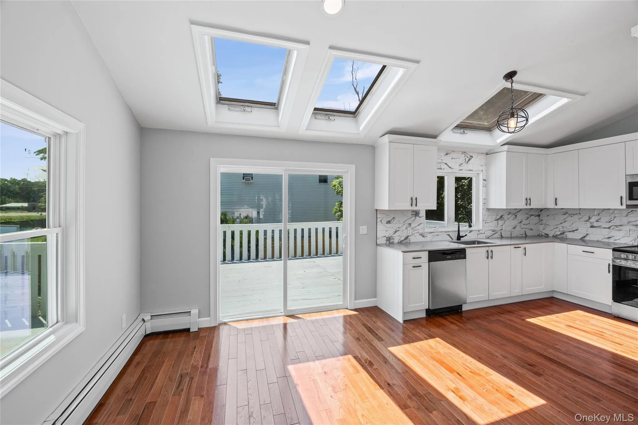 34 John Street, Brookhaven, NY, 4 Bedrooms Bedrooms, 8 Rooms Rooms,3 BathroomsBathrooms,Residential,For Rent,John,0,1014690 34 John Street, Brookhaven, NY, 4 Bedrooms Bedrooms, 8 Rooms Rooms,3 BathroomsBathrooms,Residential,For Rent,John,0,1014690