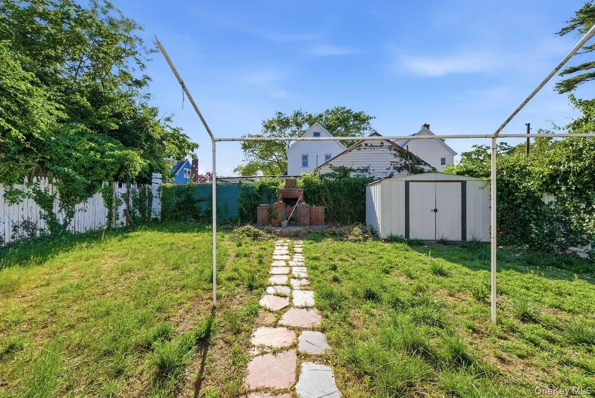 13170 221st Street, New York, NY, 4 Bedrooms Bedrooms, 11 Rooms Rooms,2 BathroomsBathrooms,Residential,For Rent,221st,0,KEY1014691 13170 221st Street, New York, NY, 4 Bedrooms Bedrooms, 11 Rooms Rooms,2 BathroomsBathrooms,Residential,For Rent,221st,0,KEY1014691