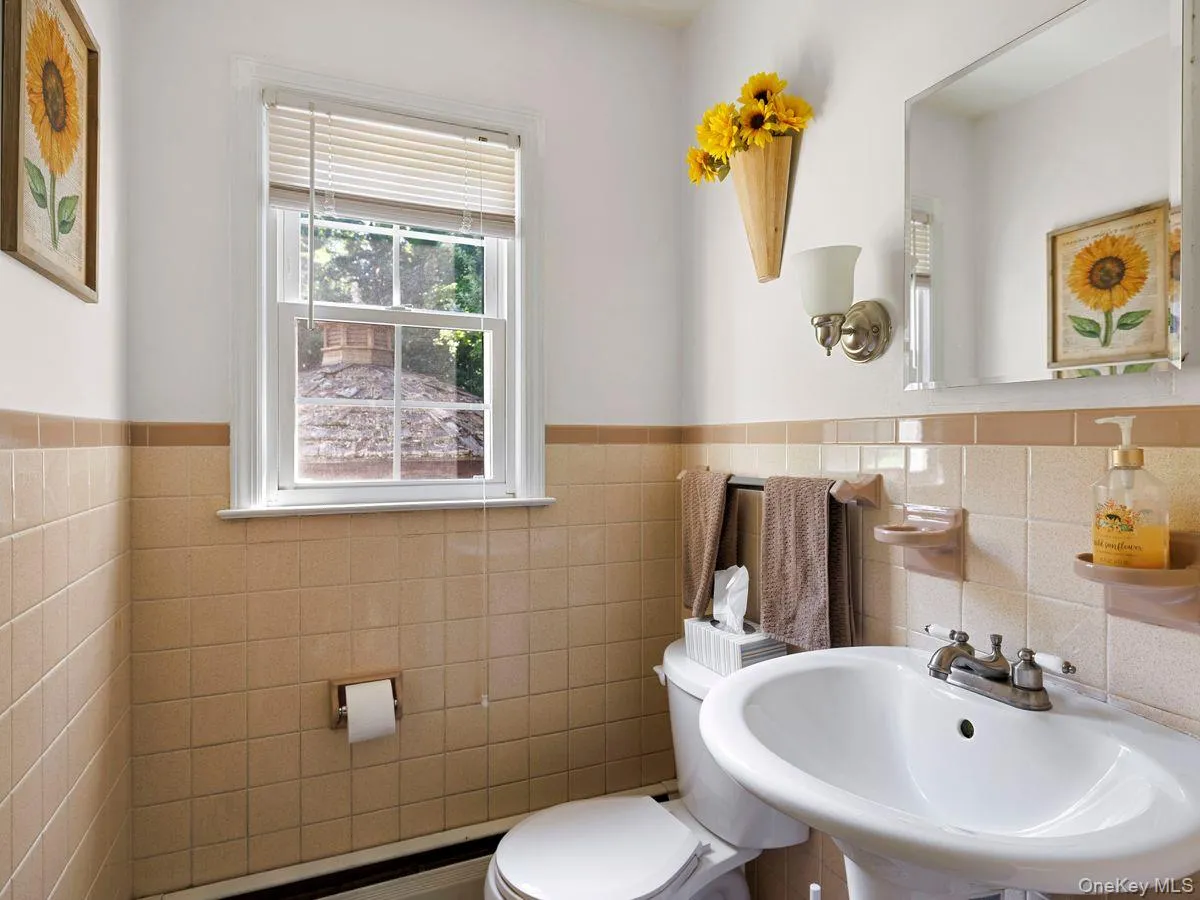 5 Santa Anna Drive, Poughkeepsie, NY, 4 Bedrooms Bedrooms, 7 Rooms Rooms,2 BathroomsBathrooms,Residential,For Rent,Santa Anna,0,1014692 5 Santa Anna Drive, Poughkeepsie, NY, 4 Bedrooms Bedrooms, 7 Rooms Rooms,2 BathroomsBathrooms,Residential,For Rent,Santa Anna,0,1014692