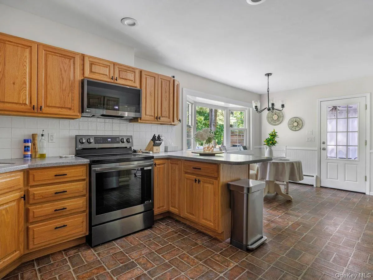 5 Santa Anna Drive, Poughkeepsie, NY, 4 Bedrooms Bedrooms, 7 Rooms Rooms,2 BathroomsBathrooms,Residential,For Rent,Santa Anna,0,1014692 5 Santa Anna Drive, Poughkeepsie, NY, 4 Bedrooms Bedrooms, 7 Rooms Rooms,2 BathroomsBathrooms,Residential,For Rent,Santa Anna,0,1014692
