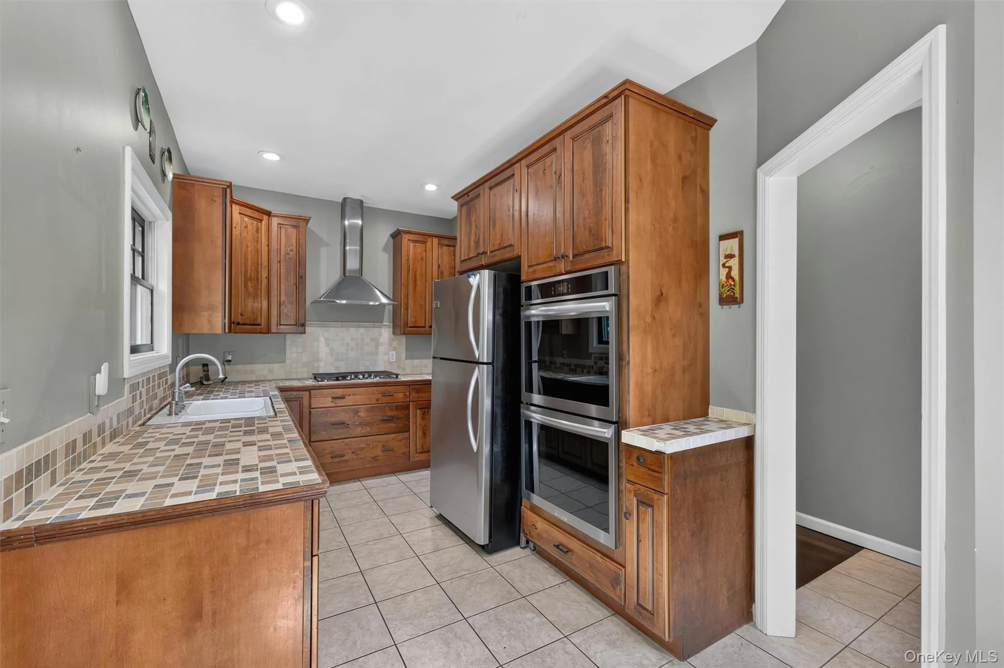 708 Kossuth Place, Peekskill, NY, 2 Bedrooms Bedrooms, 5 Rooms Rooms,1 BathroomBathrooms,Residential,For Rent,Kossuth,0,1014697 708 Kossuth Place, Peekskill, NY, 2 Bedrooms Bedrooms, 5 Rooms Rooms,1 BathroomBathrooms,Residential,For Rent,Kossuth,0,1014697