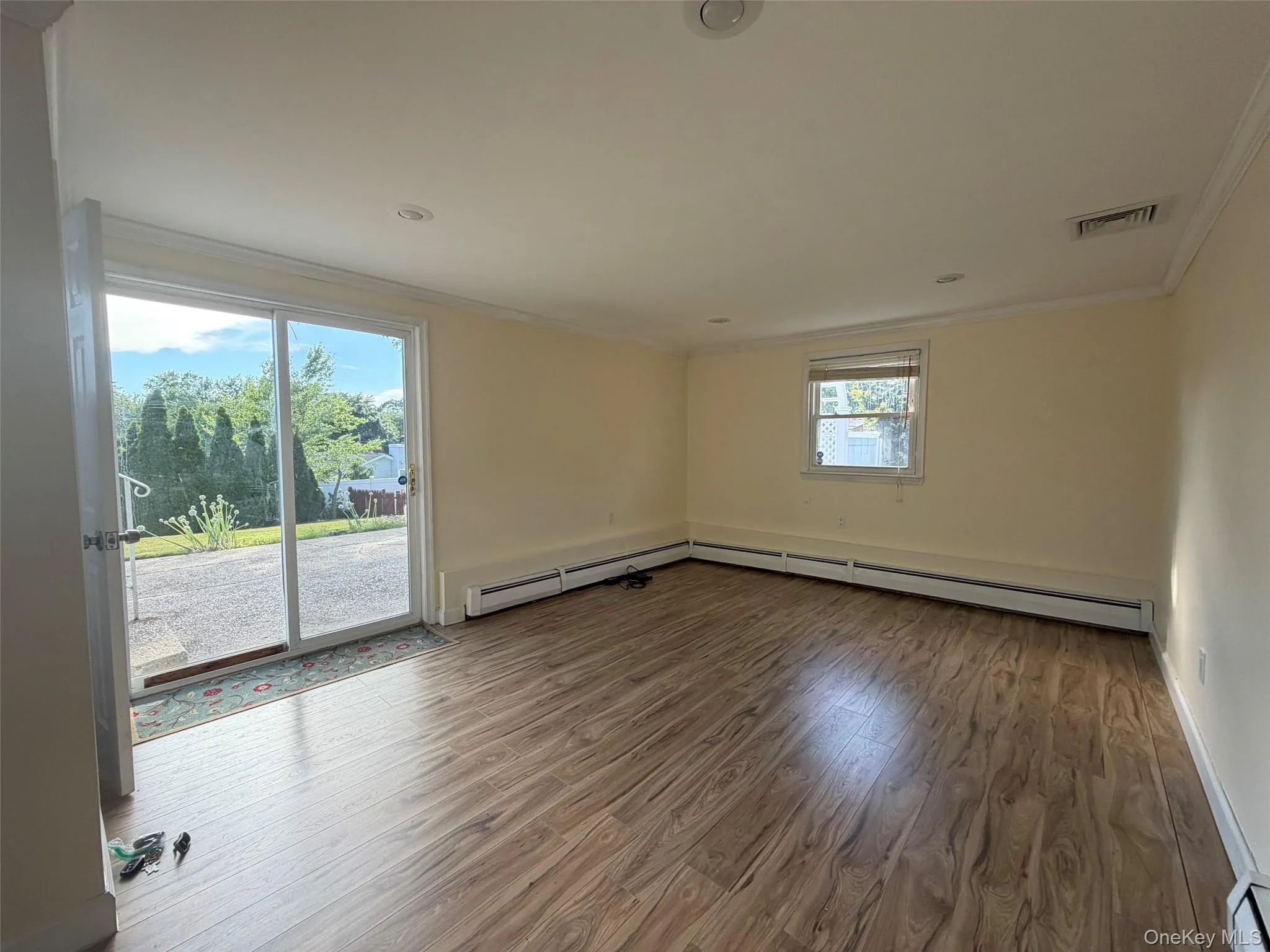 7 plainview Road, Oyster Bay, NY, 3 Bedrooms Bedrooms, 7 Rooms Rooms,2 BathroomsBathrooms,Residential Lease,For Rent,plainview,0,1014698 7 plainview Road, Oyster Bay, NY, 3 Bedrooms Bedrooms, 7 Rooms Rooms,2 BathroomsBathrooms,Residential Lease,For Rent,plainview,0,1014698