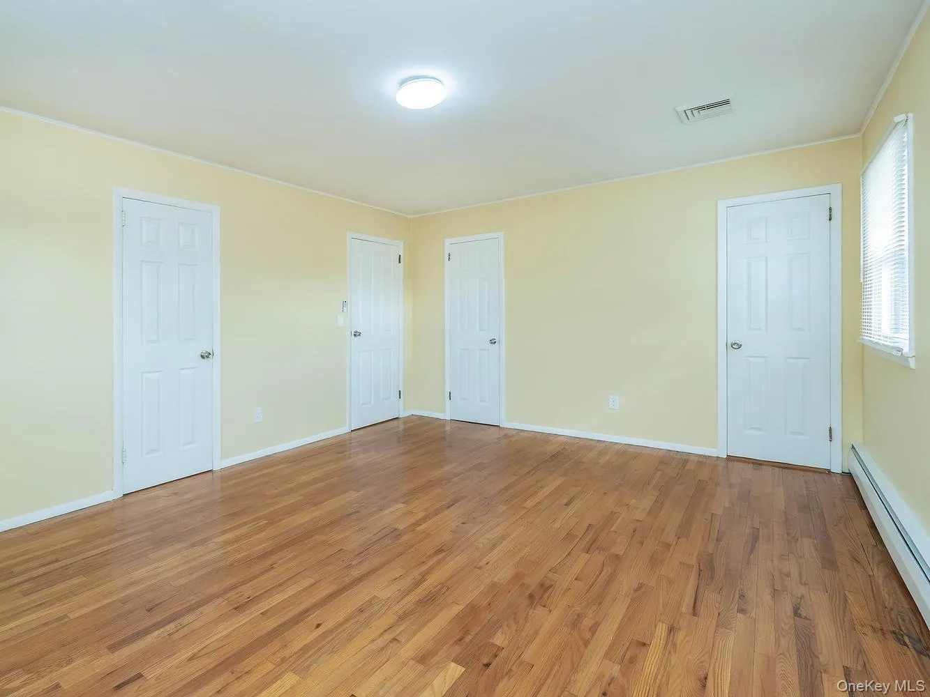7 plainview Road, Oyster Bay, NY, 3 Bedrooms Bedrooms, 7 Rooms Rooms,2 BathroomsBathrooms,Residential Lease,For Rent,plainview,0,1014698 7 plainview Road, Oyster Bay, NY, 3 Bedrooms Bedrooms, 7 Rooms Rooms,2 BathroomsBathrooms,Residential Lease,For Rent,plainview,0,1014698