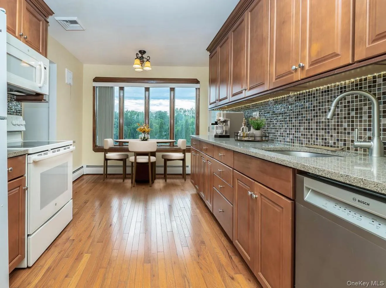 7 plainview Road, Oyster Bay, NY, 3 Bedrooms Bedrooms, 7 Rooms Rooms,2 BathroomsBathrooms,Residential Lease,For Rent,plainview,0,1014698 7 plainview Road, Oyster Bay, NY, 3 Bedrooms Bedrooms, 7 Rooms Rooms,2 BathroomsBathrooms,Residential Lease,For Rent,plainview,0,1014698