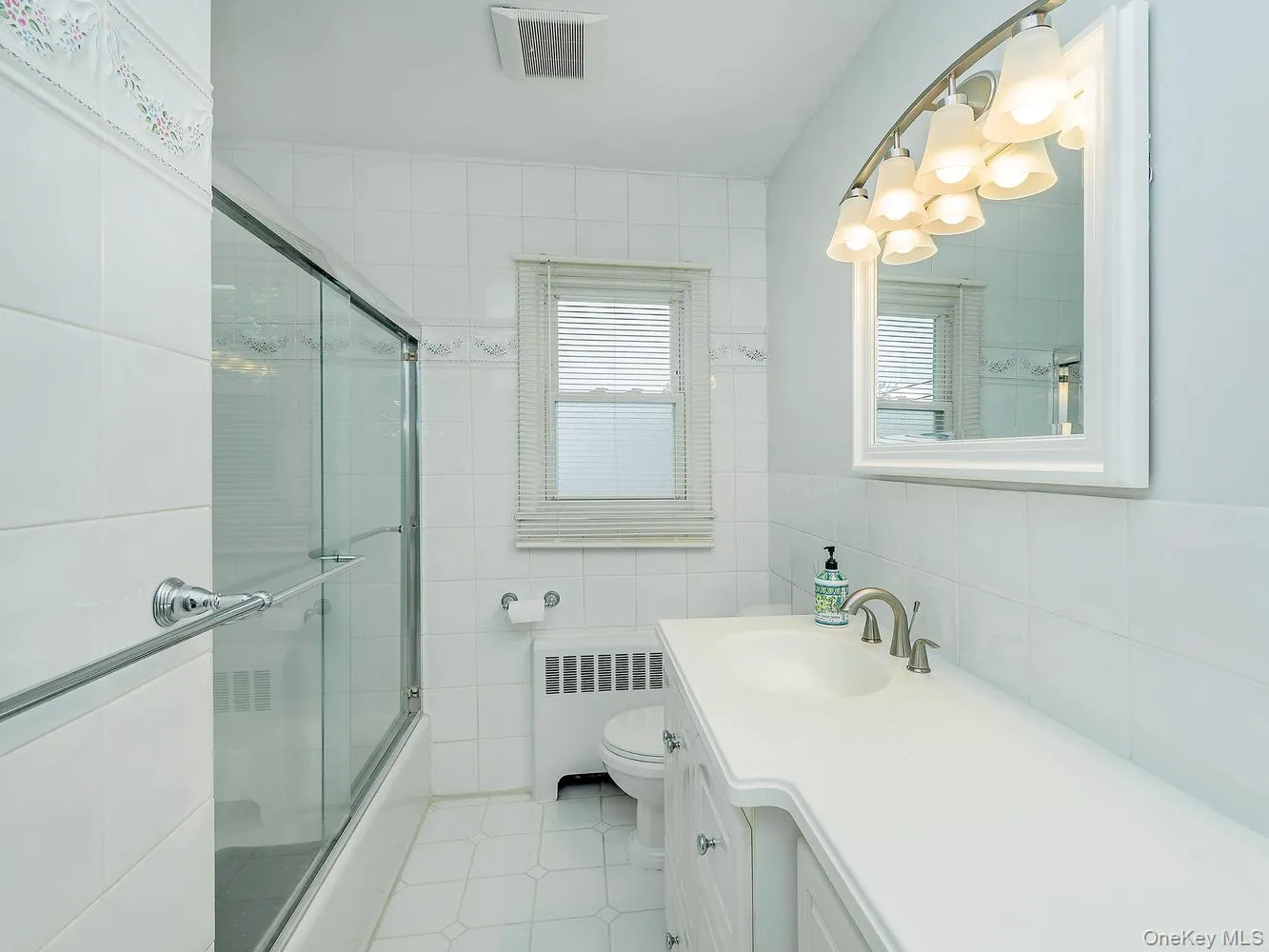 7 plainview Road, Oyster Bay, NY, 3 Bedrooms Bedrooms, 7 Rooms Rooms,2 BathroomsBathrooms,Residential Lease,For Rent,plainview,0,1014698 7 plainview Road, Oyster Bay, NY, 3 Bedrooms Bedrooms, 7 Rooms Rooms,2 BathroomsBathrooms,Residential Lease,For Rent,plainview,0,1014698