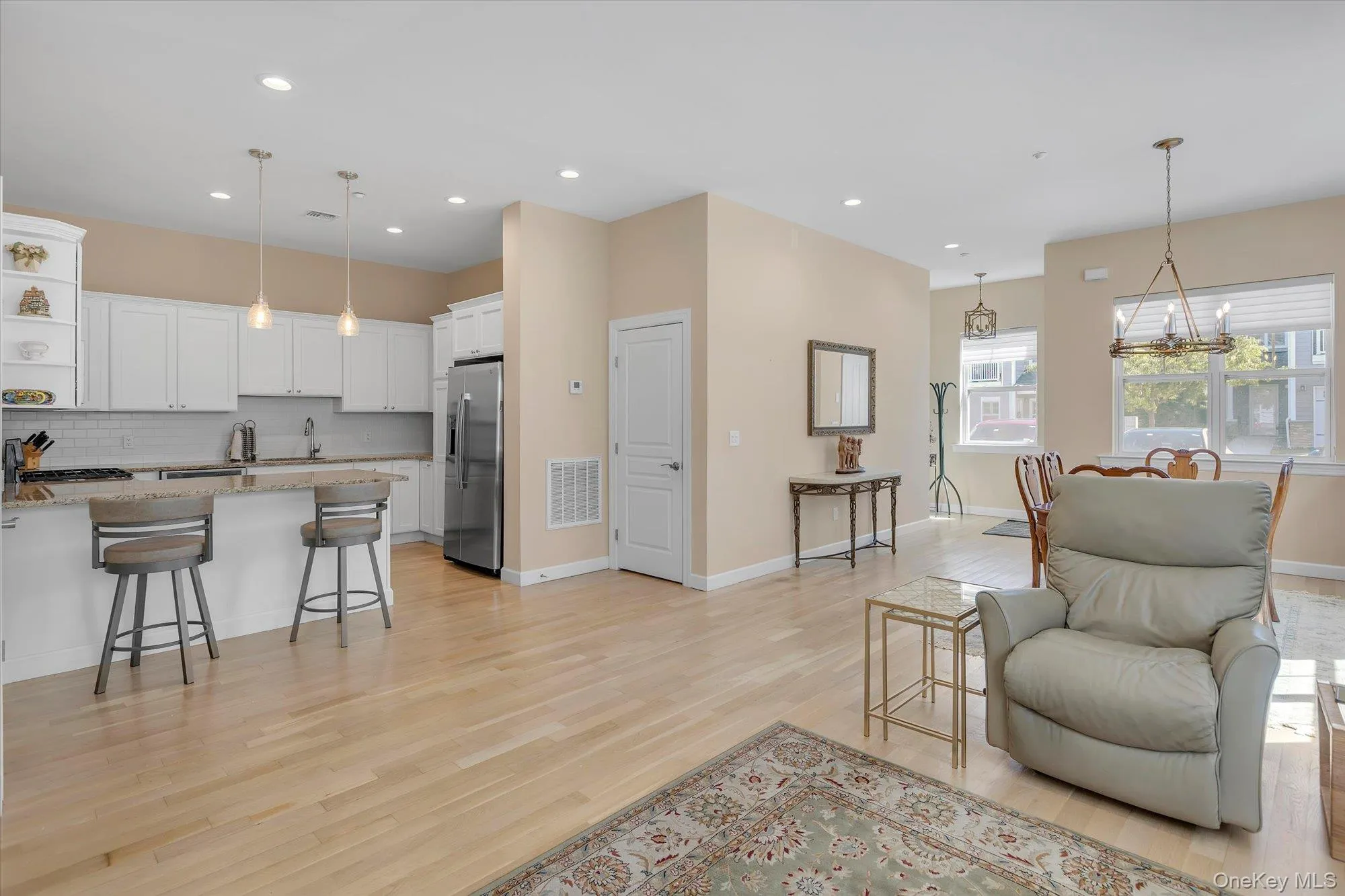 35 Winter Place, Huntington, NY, 2 Bedrooms Bedrooms, 5 Rooms Rooms,2 BathroomsBathrooms,Residential,For Rent,Winter,0,1014699 35 Winter Place, Huntington, NY, 2 Bedrooms Bedrooms, 5 Rooms Rooms,2 BathroomsBathrooms,Residential,For Rent,Winter,0,1014699
