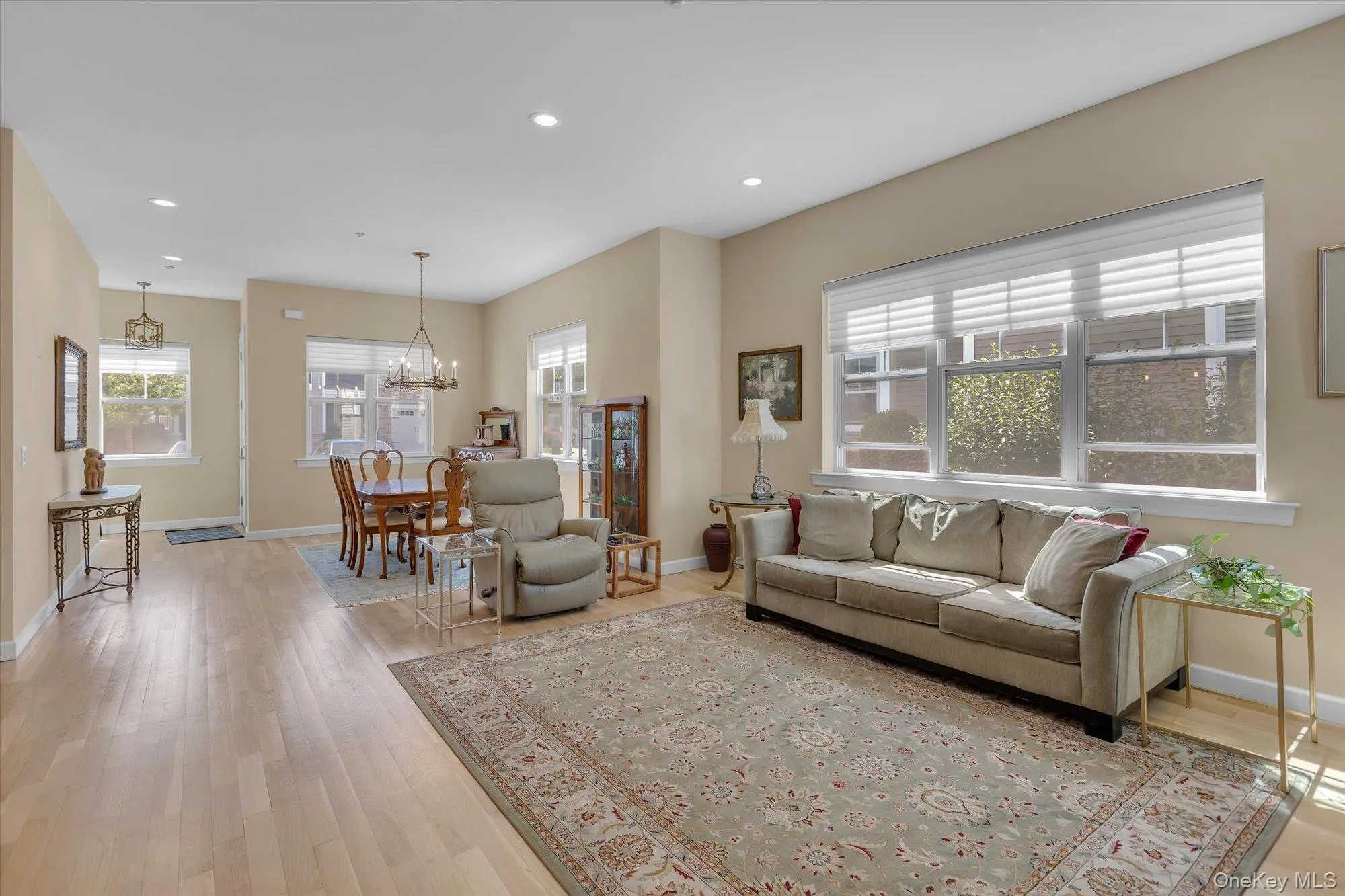 35 Winter Place, Huntington, NY, 2 Bedrooms Bedrooms, 5 Rooms Rooms,2 BathroomsBathrooms,Residential,For Rent,Winter,0,1014699 35 Winter Place, Huntington, NY, 2 Bedrooms Bedrooms, 5 Rooms Rooms,2 BathroomsBathrooms,Residential,For Rent,Winter,0,1014699