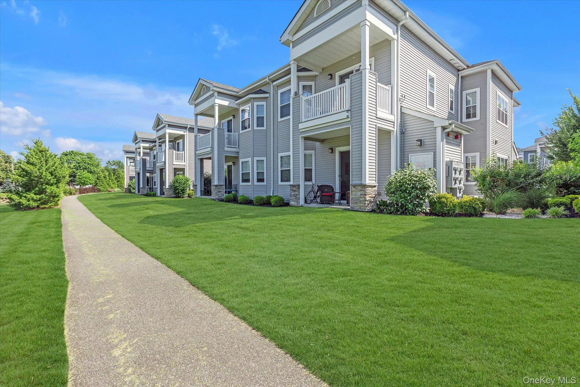 35 Winter Place, Huntington, NY, 2 Bedrooms Bedrooms, 5 Rooms Rooms,2 BathroomsBathrooms,Residential,For Rent,Winter,0,1014699 35 Winter Place, Huntington, NY, 2 Bedrooms Bedrooms, 5 Rooms Rooms,2 BathroomsBathrooms,Residential,For Rent,Winter,0,1014699