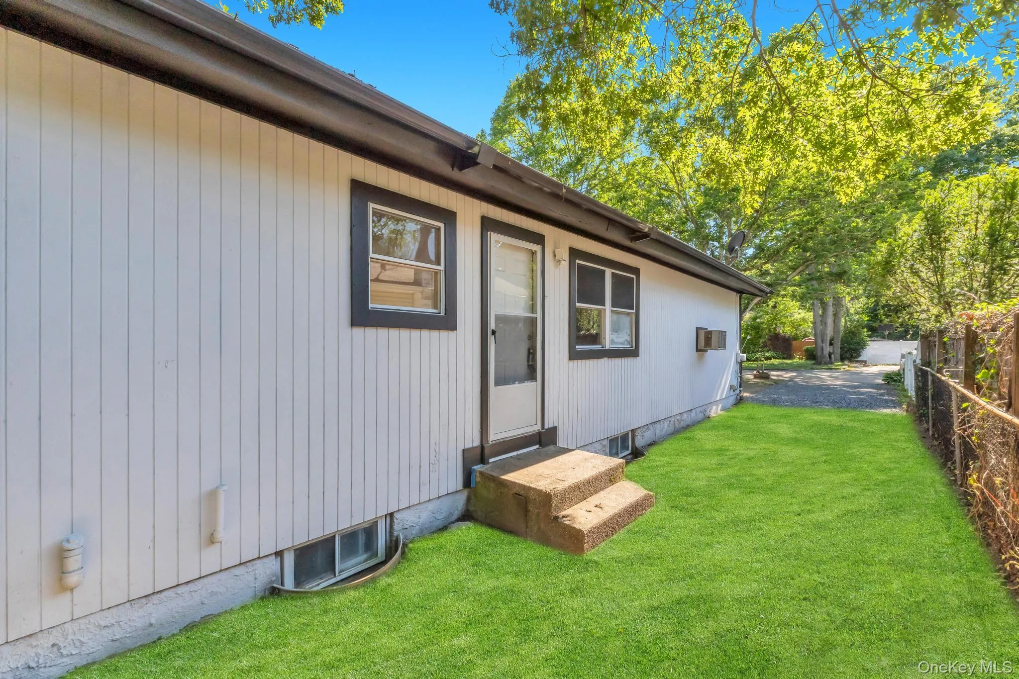 35 Terry Drive, Brookhaven, NY, 3 Bedrooms Bedrooms, 5 Rooms Rooms,1 BathroomBathrooms,Residential,For Rent,Terry,0,1014703 35 Terry Drive, Brookhaven, NY, 3 Bedrooms Bedrooms, 5 Rooms Rooms,1 BathroomBathrooms,Residential,For Rent,Terry,0,1014703