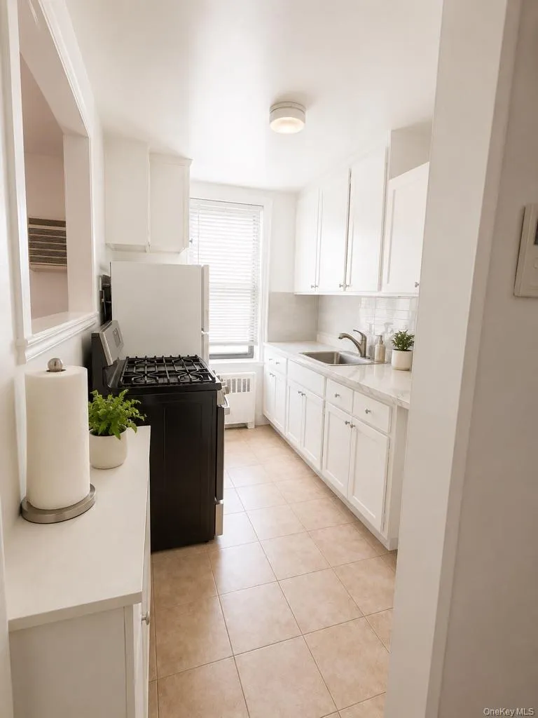 209-10 41st Avenue, New York, NY, 3 Rooms Rooms,1 BathroomBathrooms,Residential,For Rent,41st,0,1014704 209-10 41st Avenue, New York, NY, 3 Rooms Rooms,1 BathroomBathrooms,Residential,For Rent,41st,0,1014704