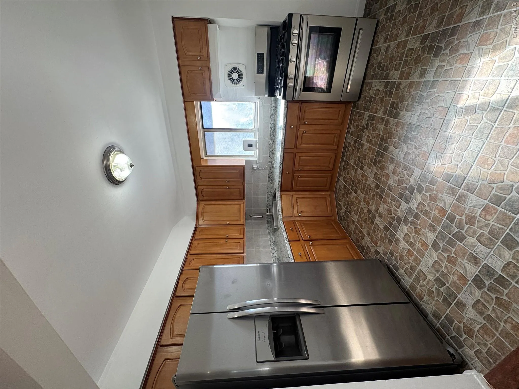 17912 145th Avenue, New York, NY, 3 Bedrooms Bedrooms, 6 Rooms Rooms,1 BathroomBathrooms,Residential Lease,For Rent,145th,0,1014705 17912 145th Avenue, New York, NY, 3 Bedrooms Bedrooms, 6 Rooms Rooms,1 BathroomBathrooms,Residential Lease,For Rent,145th,0,1014705