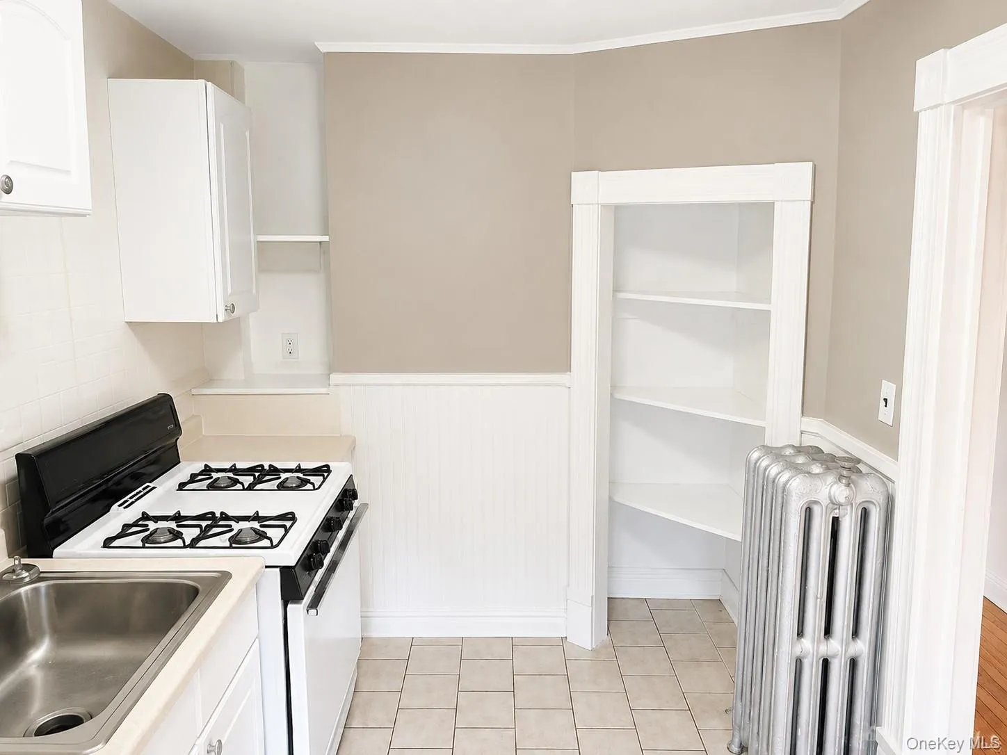 115 Vineyard Avenue, Lloyd, NY, 2 Bedrooms Bedrooms, 5 Rooms Rooms,1 BathroomBathrooms,Residential Lease,For Rent,Vineyard,0,1014706 115 Vineyard Avenue, Lloyd, NY, 2 Bedrooms Bedrooms, 5 Rooms Rooms,1 BathroomBathrooms,Residential Lease,For Rent,Vineyard,0,1014706