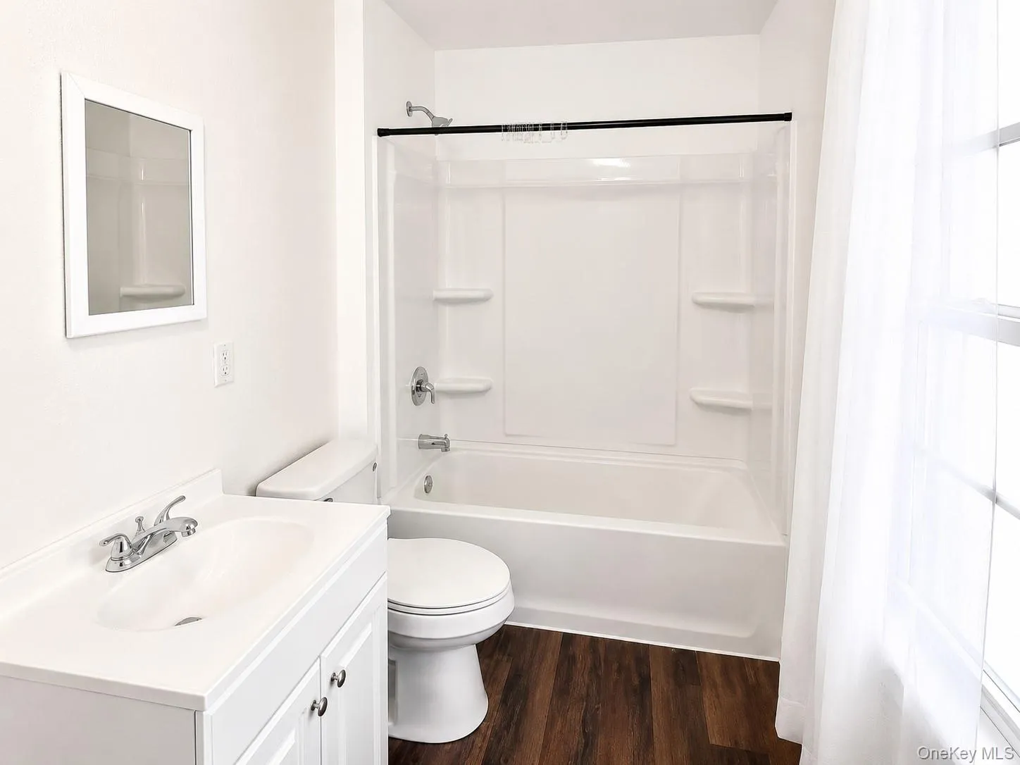 115 Vineyard Avenue, Lloyd, NY, 2 Bedrooms Bedrooms, 5 Rooms Rooms,1 BathroomBathrooms,Residential Lease,For Rent,Vineyard,0,1014706 115 Vineyard Avenue, Lloyd, NY, 2 Bedrooms Bedrooms, 5 Rooms Rooms,1 BathroomBathrooms,Residential Lease,For Rent,Vineyard,0,1014706