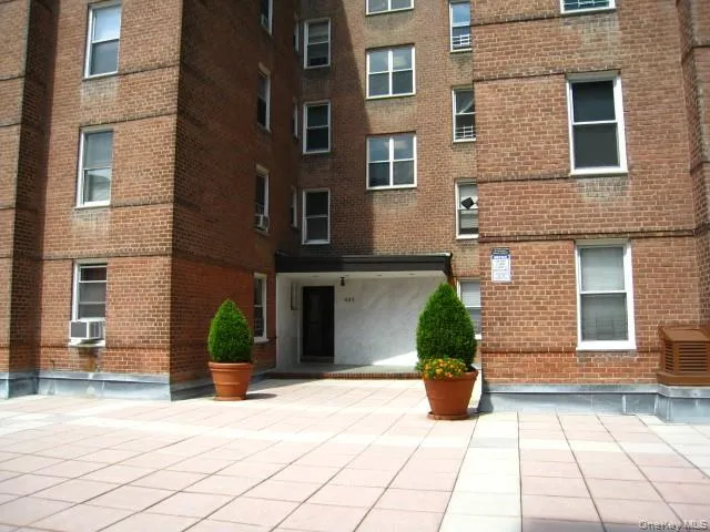 Valentine Gardens. All utilities (Electric, heat, water, taxes and gas) are included in the maintenance. The complex also has a party room and storage rentals for a minimal charge. Additionally there is a well maintained seating patio for summer enjoyment and its own playground. Fay park is next door with tennis courts and playground. The College of Mt. St Vincent is nearby and has beautiful grounds and walking paths filled with incredible views, grottos and a koi pond Valentine Gardens. All utilities (Electric, heat, water, taxes and gas) are included in the maintenance. The complex also has a party room and storage rentals for a minimal charge. Additionally there is a well maintained seating patio for summer enjoyment and its own playground. Fay park is next door with tennis courts and playground. The College of Mt. St Vincent is nearby and has beautiful grounds and walking paths filled with incredible views, grottos and a koi pond