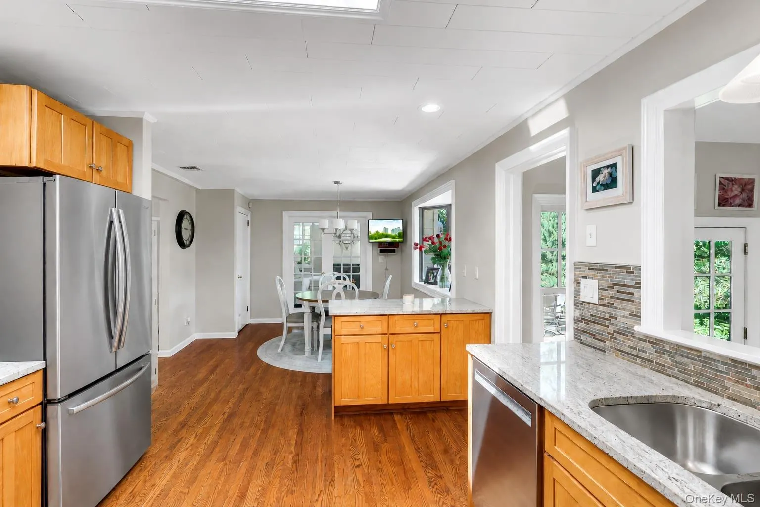 201 Miller Place Road, Brookhaven, NY, 3 Bedrooms Bedrooms, 8 Rooms Rooms,1 BathroomBathrooms,Residential,For Rent,Miller Place,0,1014719 201 Miller Place Road, Brookhaven, NY, 3 Bedrooms Bedrooms, 8 Rooms Rooms,1 BathroomBathrooms,Residential,For Rent,Miller Place,0,1014719