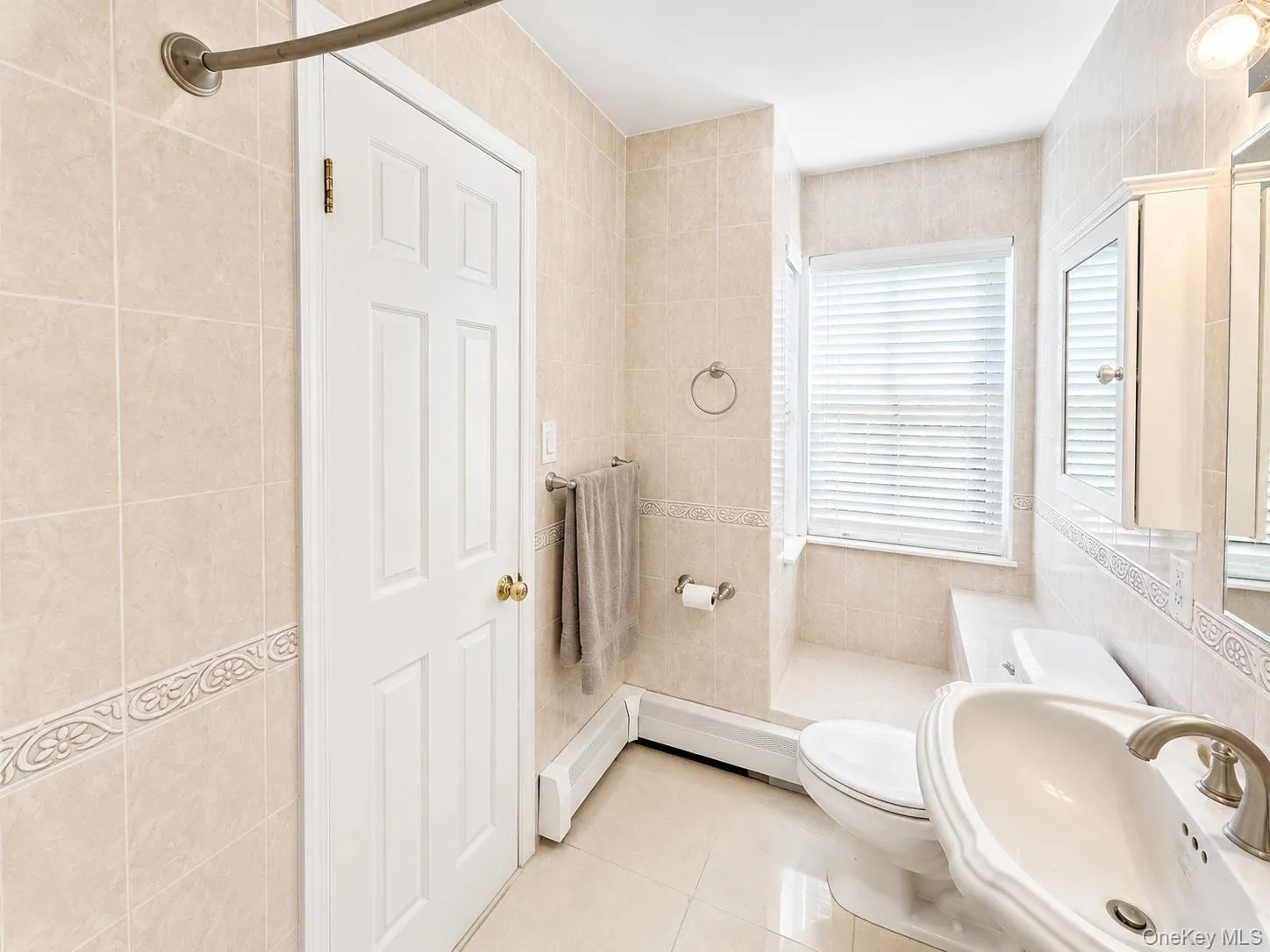 13-09 Michael Court, New York, NY, 2 Bedrooms Bedrooms, 5 Rooms Rooms,2 BathroomsBathrooms,Residential Lease,For Rent,Michael,0,1014723 13-09 Michael Court, New York, NY, 2 Bedrooms Bedrooms, 5 Rooms Rooms,2 BathroomsBathrooms,Residential Lease,For Rent,Michael,0,1014723