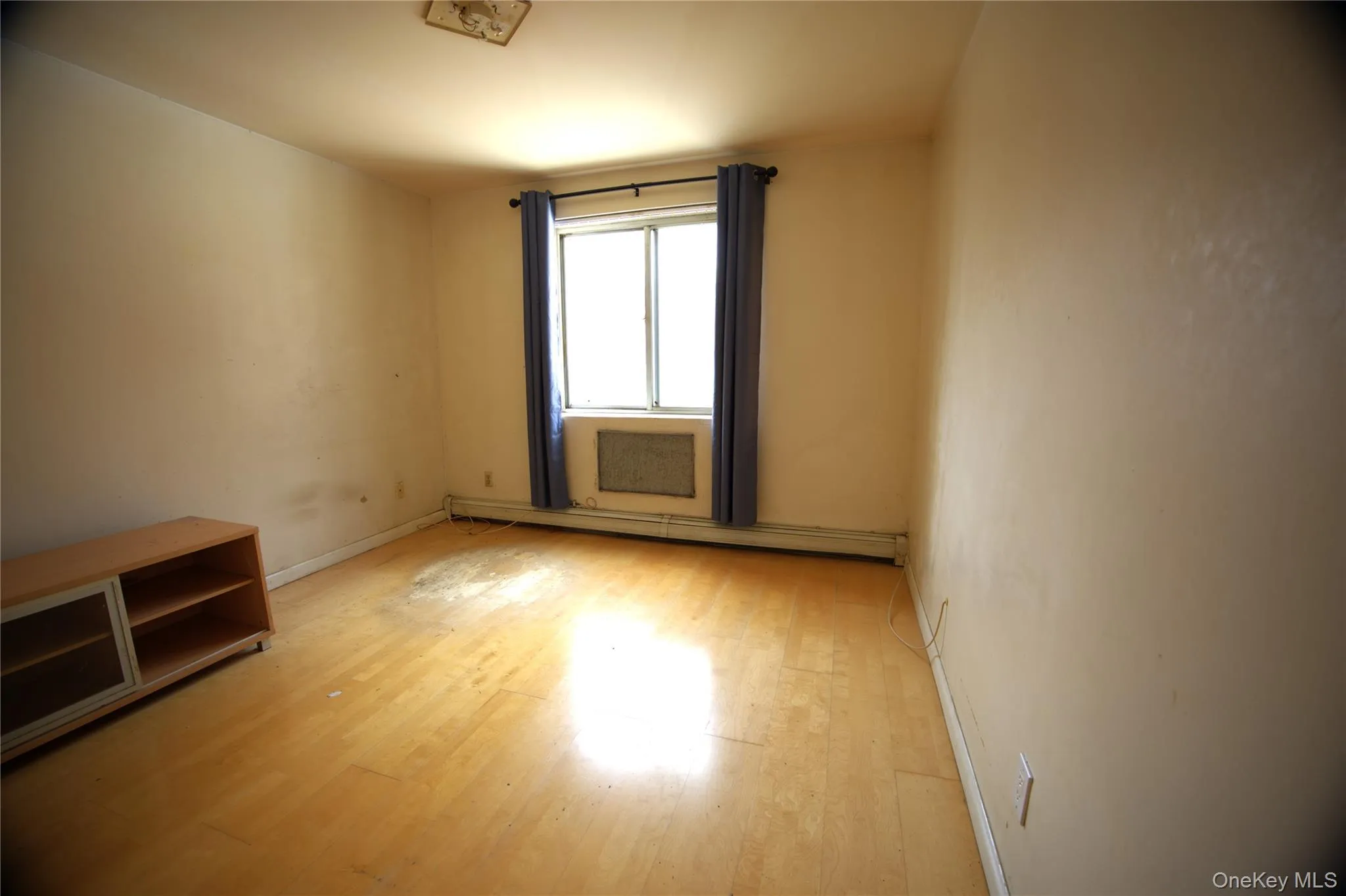 13987 35th Avenue, New York, NY, 1 Bedroom Bedrooms, 3 Rooms Rooms,1 BathroomBathrooms,Residential,For Rent,35th,0,1014727 13987 35th Avenue, New York, NY, 1 Bedroom Bedrooms, 3 Rooms Rooms,1 BathroomBathrooms,Residential,For Rent,35th,0,1014727