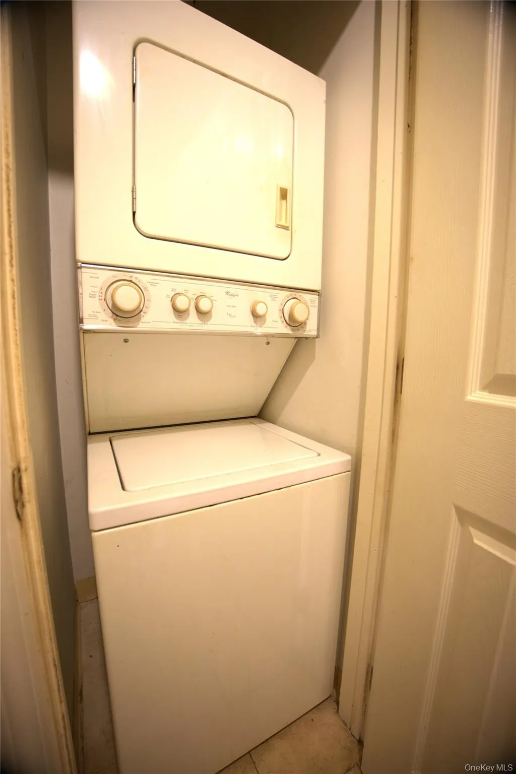 13987 35th Avenue, New York, NY, 1 Bedroom Bedrooms, 3 Rooms Rooms,1 BathroomBathrooms,Residential,For Rent,35th,0,1014727 13987 35th Avenue, New York, NY, 1 Bedroom Bedrooms, 3 Rooms Rooms,1 BathroomBathrooms,Residential,For Rent,35th,0,1014727