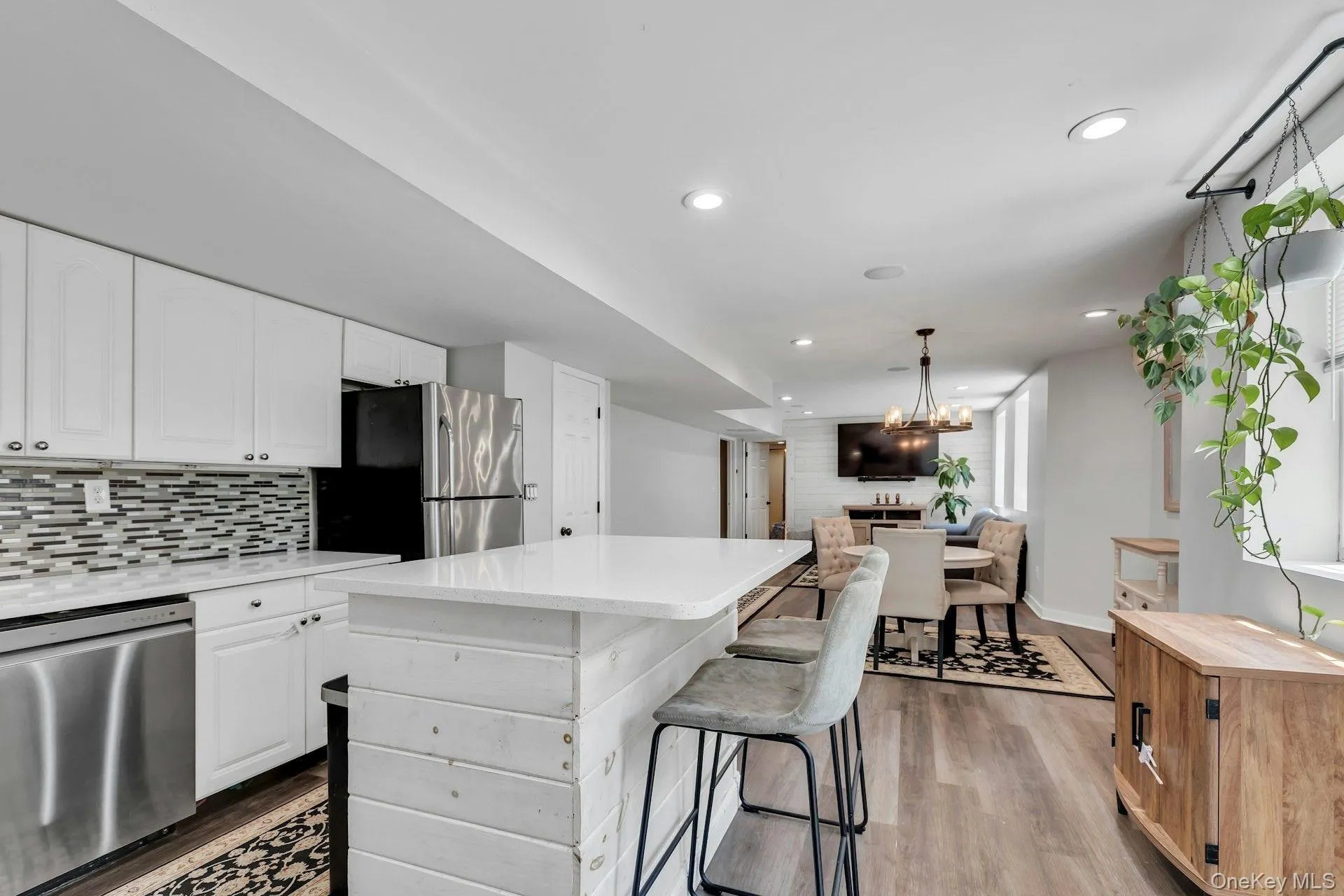 52 Elmhurst Avenue, Brookhaven, NY, 4 Bedrooms Bedrooms, 10 Rooms Rooms,2 BathroomsBathrooms,Residential,For Rent,Elmhurst,0,1014732 52 Elmhurst Avenue, Brookhaven, NY, 4 Bedrooms Bedrooms, 10 Rooms Rooms,2 BathroomsBathrooms,Residential,For Rent,Elmhurst,0,1014732