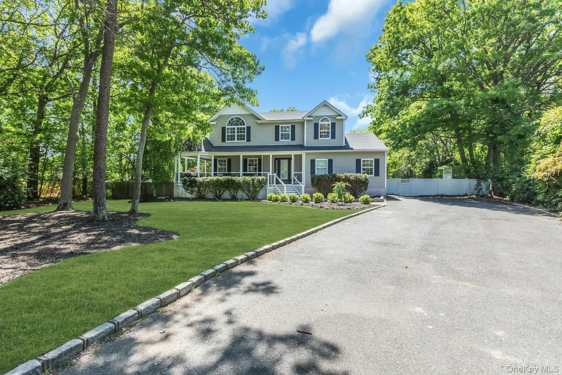 52 Elmhurst Avenue, Brookhaven, NY, 4 Bedrooms Bedrooms, 10 Rooms Rooms,2 BathroomsBathrooms,Residential,For Rent,Elmhurst,0,1014732 52 Elmhurst Avenue, Brookhaven, NY, 4 Bedrooms Bedrooms, 10 Rooms Rooms,2 BathroomsBathrooms,Residential,For Rent,Elmhurst,0,1014732