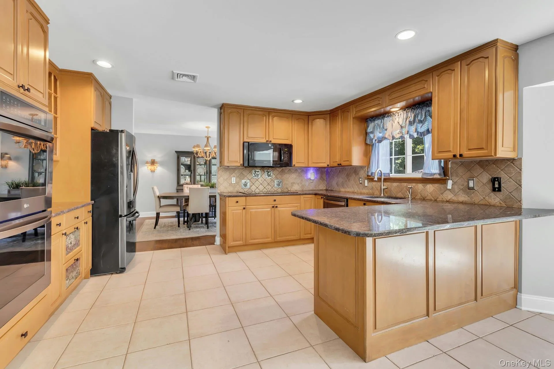 52 Elmhurst Avenue, Brookhaven, NY, 4 Bedrooms Bedrooms, 10 Rooms Rooms,2 BathroomsBathrooms,Residential,For Rent,Elmhurst,0,1014732 52 Elmhurst Avenue, Brookhaven, NY, 4 Bedrooms Bedrooms, 10 Rooms Rooms,2 BathroomsBathrooms,Residential,For Rent,Elmhurst,0,1014732
