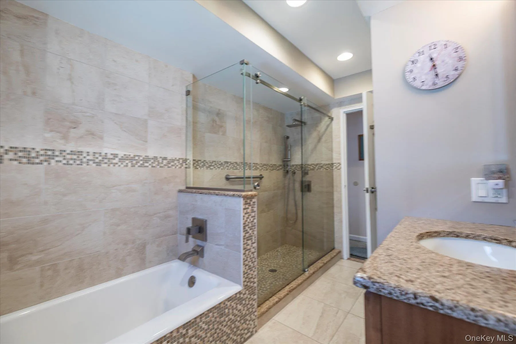 165 Elaine Drive, Hempstead, NY, 4 Bedrooms Bedrooms, 9 Rooms Rooms,2 BathroomsBathrooms,Residential,For Rent,Elaine,0,1014740 165 Elaine Drive, Hempstead, NY, 4 Bedrooms Bedrooms, 9 Rooms Rooms,2 BathroomsBathrooms,Residential,For Rent,Elaine,0,1014740