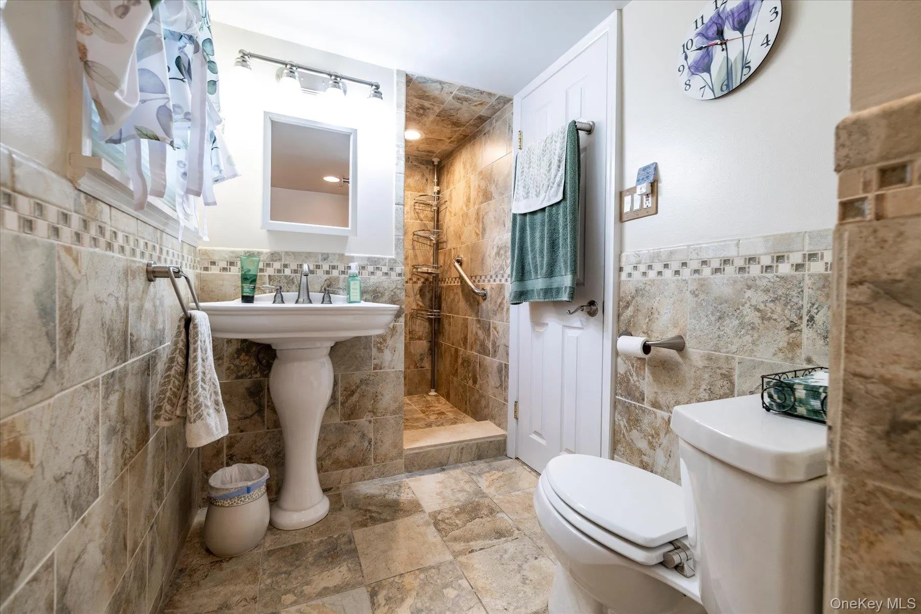 165 Elaine Drive, Hempstead, NY, 4 Bedrooms Bedrooms, 9 Rooms Rooms,2 BathroomsBathrooms,Residential,For Rent,Elaine,0,1014740 165 Elaine Drive, Hempstead, NY, 4 Bedrooms Bedrooms, 9 Rooms Rooms,2 BathroomsBathrooms,Residential,For Rent,Elaine,0,1014740