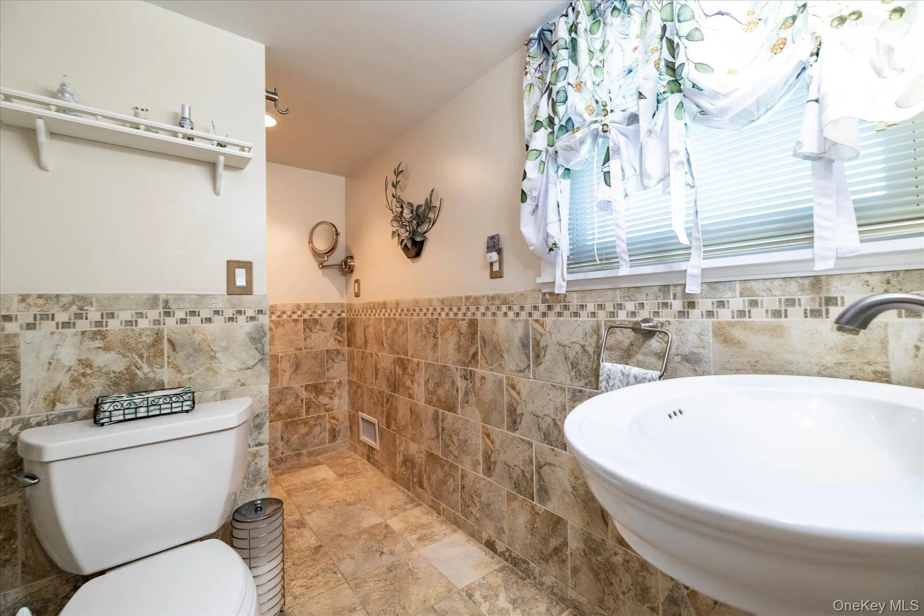 165 Elaine Drive, Hempstead, NY, 4 Bedrooms Bedrooms, 9 Rooms Rooms,2 BathroomsBathrooms,Residential,For Rent,Elaine,0,1014740 165 Elaine Drive, Hempstead, NY, 4 Bedrooms Bedrooms, 9 Rooms Rooms,2 BathroomsBathrooms,Residential,For Rent,Elaine,0,1014740