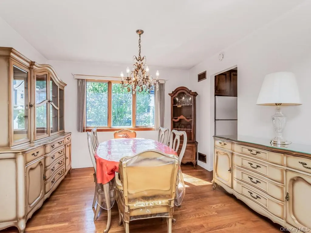 1109 AKA 1111 Nepperhan Avenue, Yonkers, NY, 3 Bedrooms Bedrooms, 6 Rooms Rooms,2 BathroomsBathrooms,Residential,For Rent,Nepperhan,0,1014742 1109 AKA 1111 Nepperhan Avenue, Yonkers, NY, 3 Bedrooms Bedrooms, 6 Rooms Rooms,2 BathroomsBathrooms,Residential,For Rent,Nepperhan,0,1014742