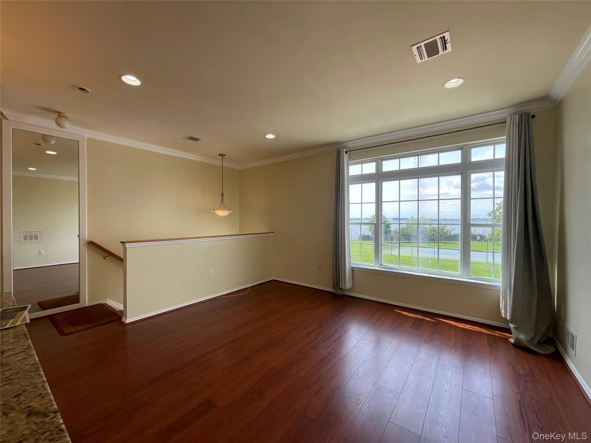 291 Surf Drive, New York, NY, 3 Bedrooms Bedrooms, 5 Rooms Rooms,2 BathroomsBathrooms,Residential,For Rent,Surf,0,1014745 291 Surf Drive, New York, NY, 3 Bedrooms Bedrooms, 5 Rooms Rooms,2 BathroomsBathrooms,Residential,For Rent,Surf,0,1014745