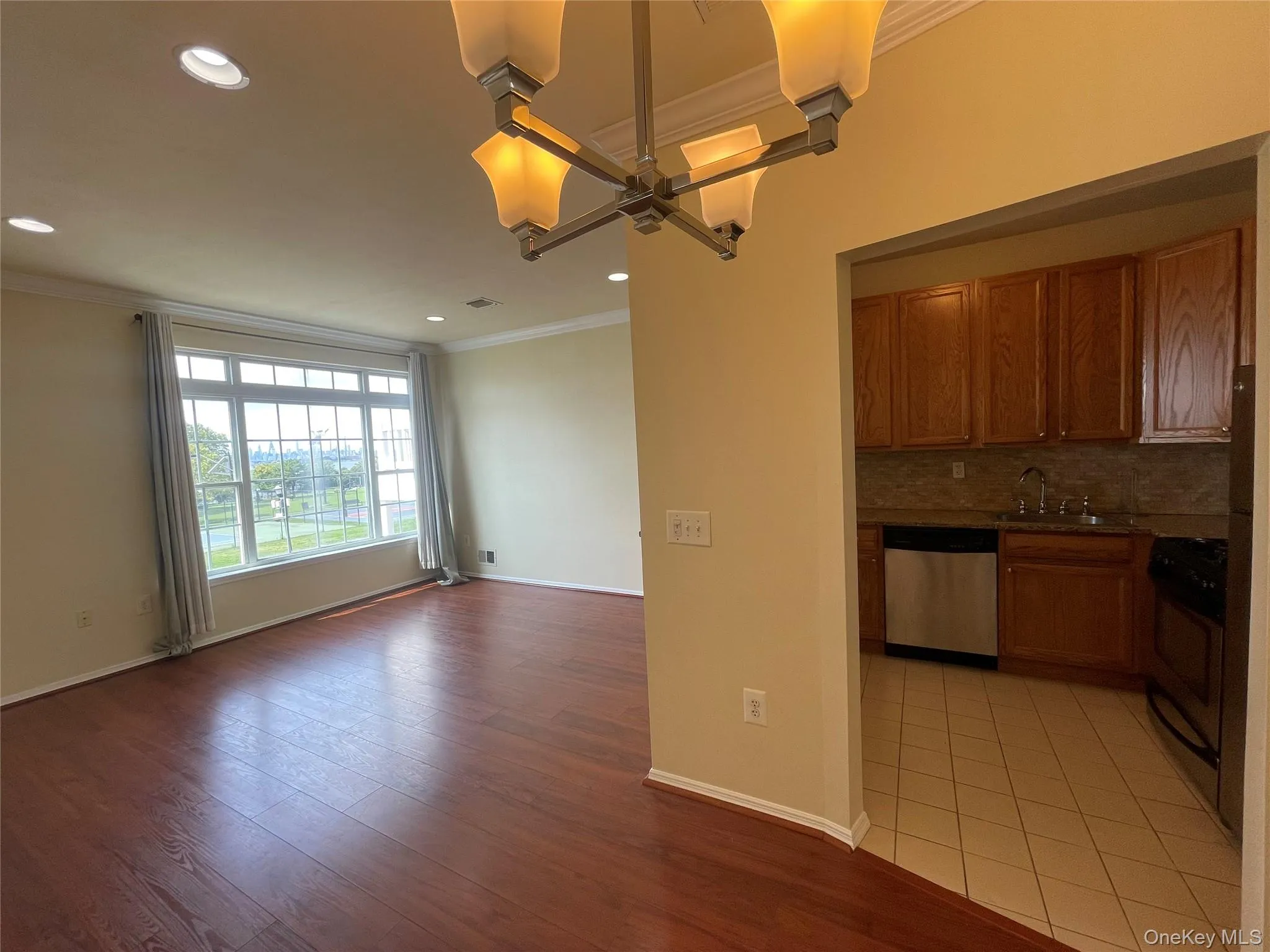 291 Surf Drive, New York, NY, 3 Bedrooms Bedrooms, 5 Rooms Rooms,2 BathroomsBathrooms,Residential,For Rent,Surf,0,1014745 291 Surf Drive, New York, NY, 3 Bedrooms Bedrooms, 5 Rooms Rooms,2 BathroomsBathrooms,Residential,For Rent,Surf,0,1014745