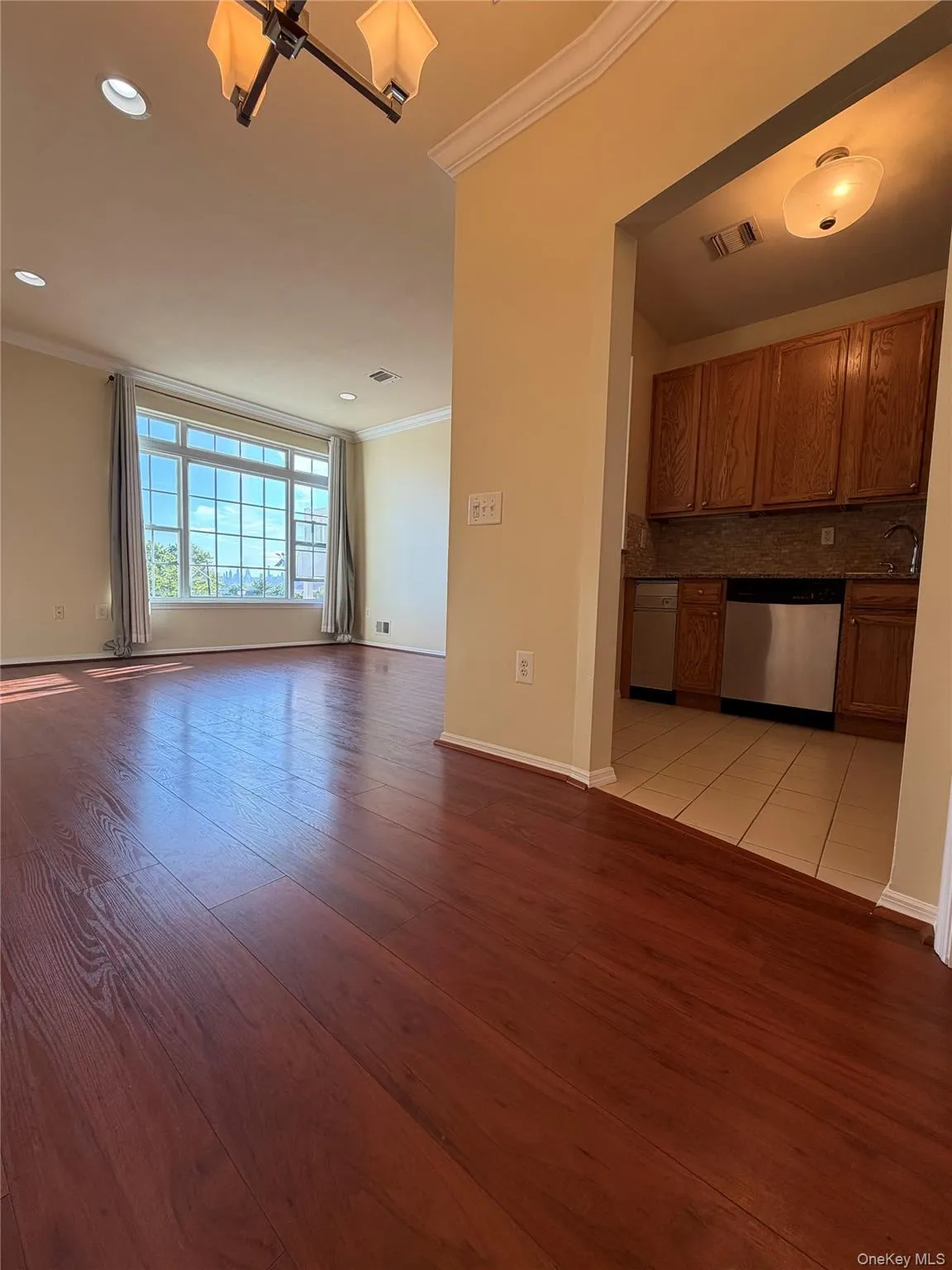291 Surf Drive, New York, NY, 3 Bedrooms Bedrooms, 5 Rooms Rooms,2 BathroomsBathrooms,Residential,For Rent,Surf,0,1014745 291 Surf Drive, New York, NY, 3 Bedrooms Bedrooms, 5 Rooms Rooms,2 BathroomsBathrooms,Residential,For Rent,Surf,0,1014745