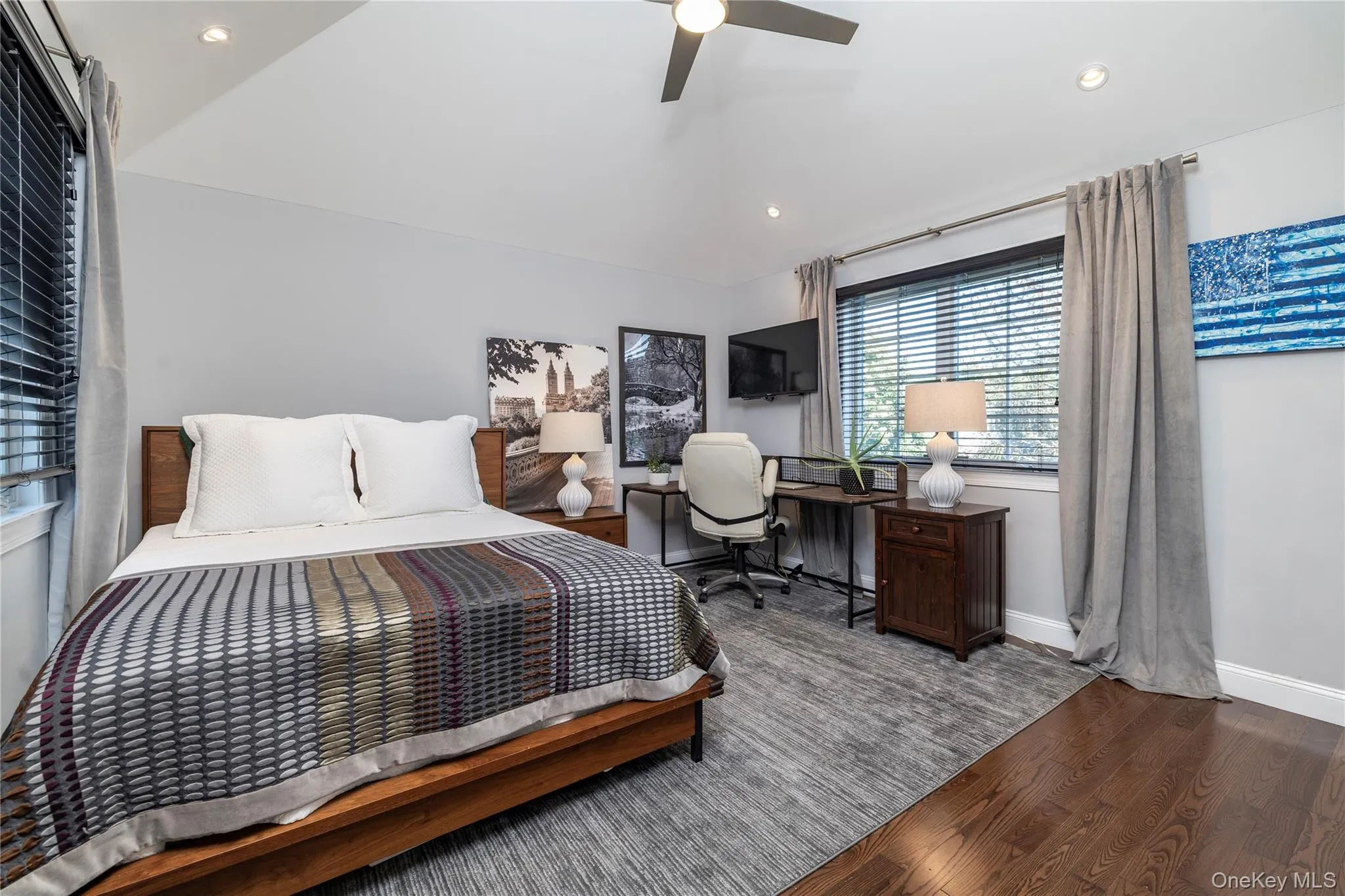 Large Bedrooms Large Bedrooms