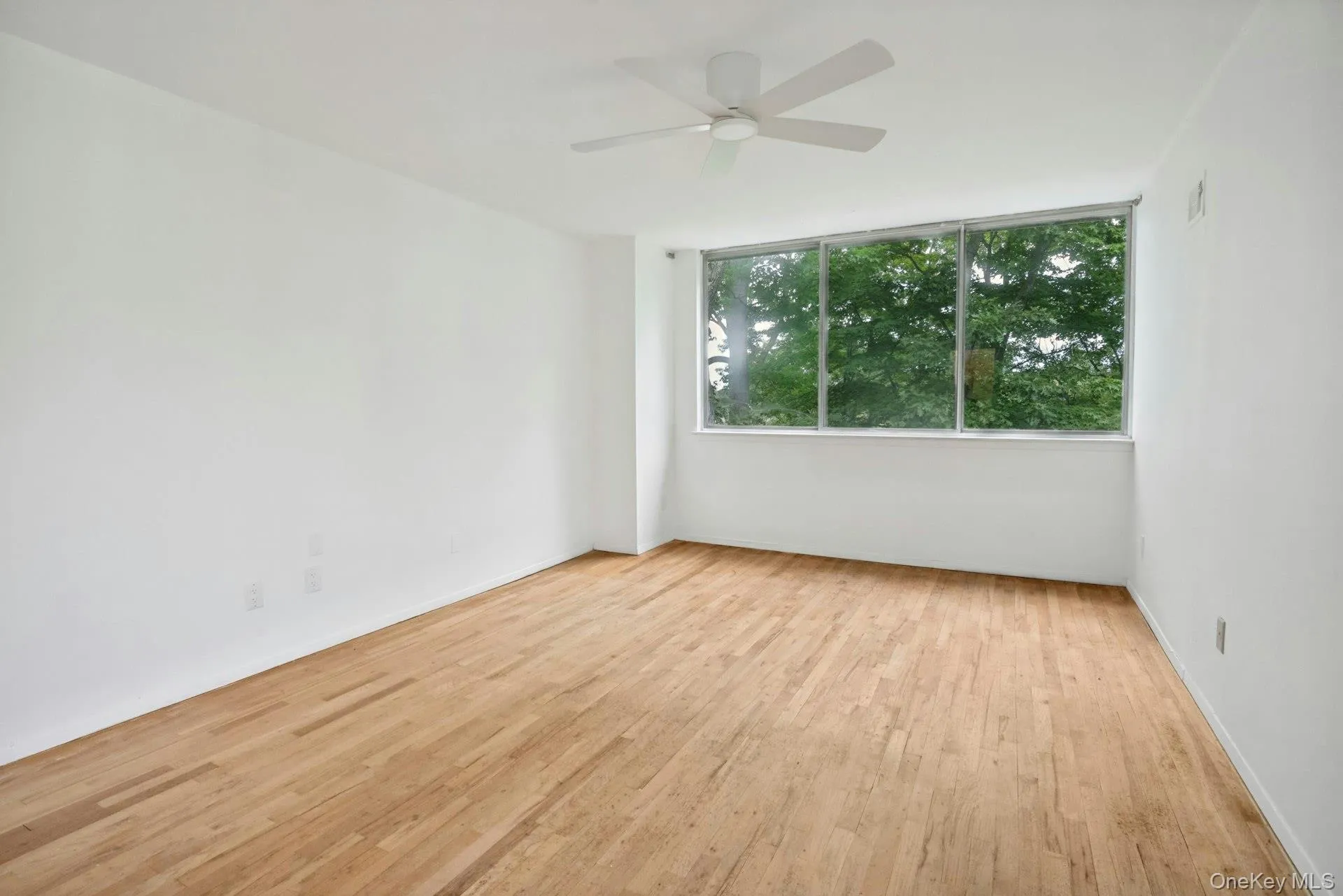 1118 Colony Drive, Greenburgh, NY, 4 Bedrooms Bedrooms, 9 Rooms Rooms,2 BathroomsBathrooms,Residential,For Rent,Colony,0,1014749 1118 Colony Drive, Greenburgh, NY, 4 Bedrooms Bedrooms, 9 Rooms Rooms,2 BathroomsBathrooms,Residential,For Rent,Colony,0,1014749