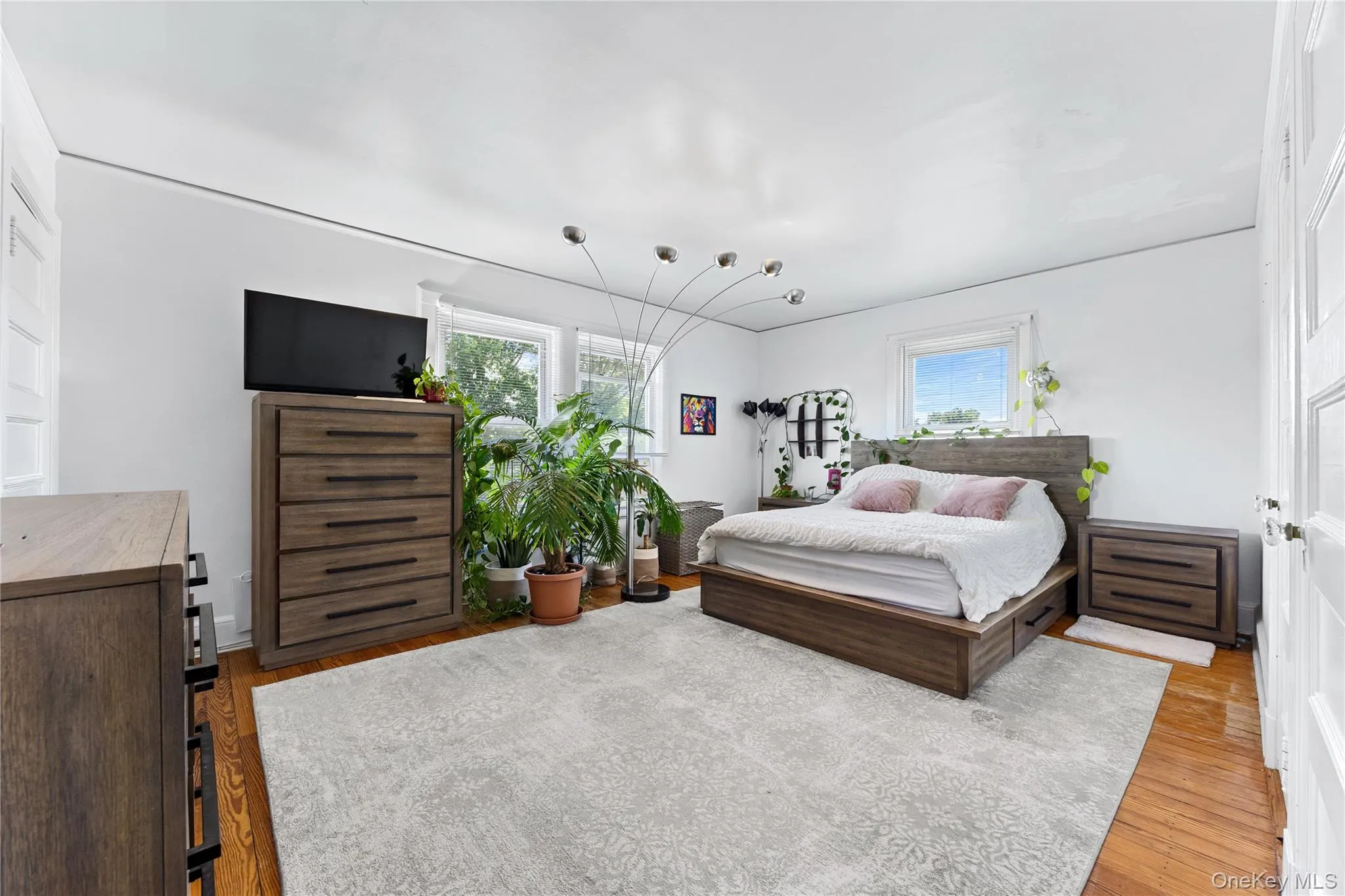 Oversized bedroom. Oversized bedroom.