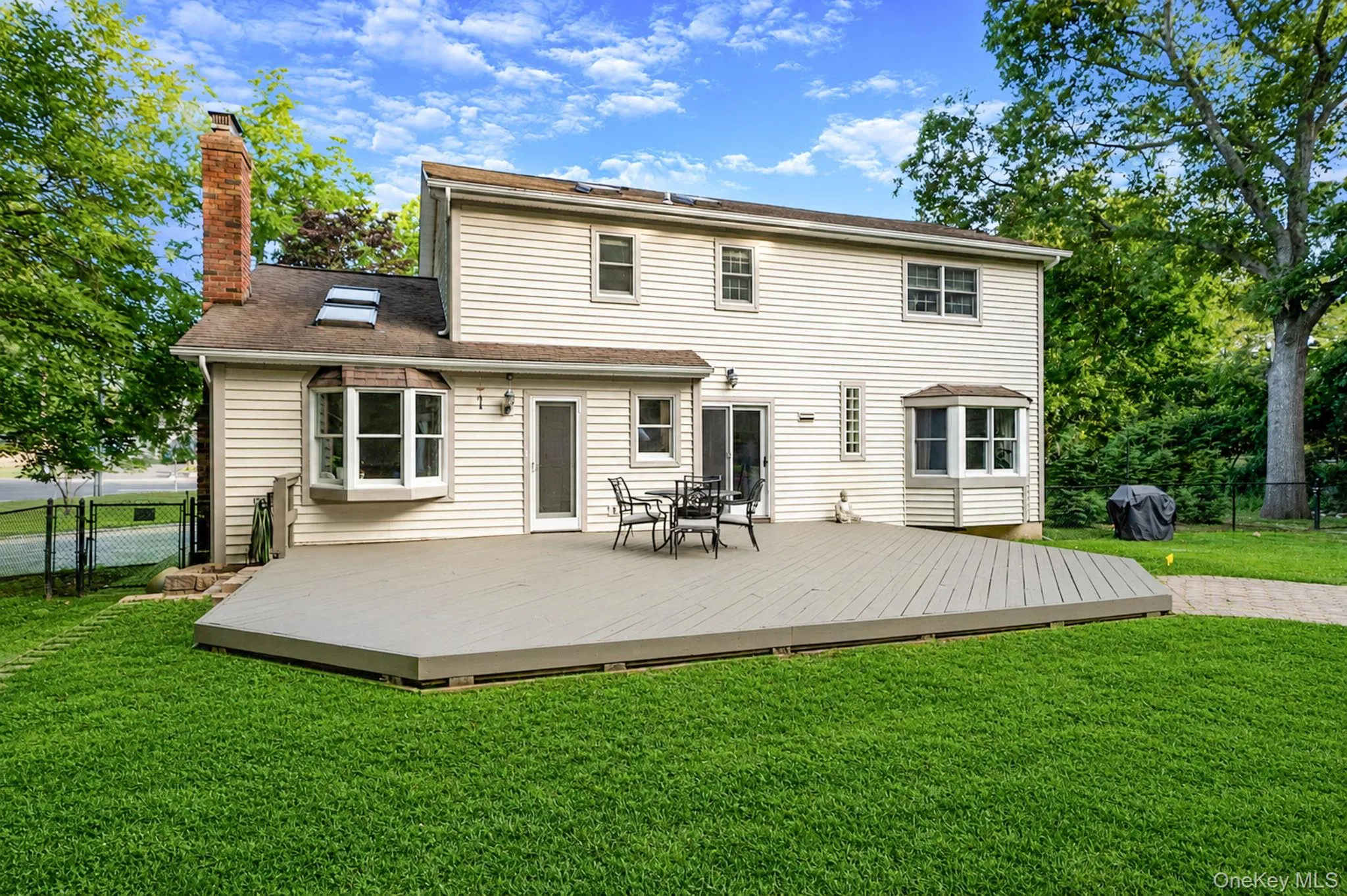 93 Country Road, Brookhaven, NY, 4 Bedrooms Bedrooms, 11 Rooms Rooms,2 BathroomsBathrooms,Residential,For Rent,Country,0,1014757 93 Country Road, Brookhaven, NY, 4 Bedrooms Bedrooms, 11 Rooms Rooms,2 BathroomsBathrooms,Residential,For Rent,Country,0,1014757