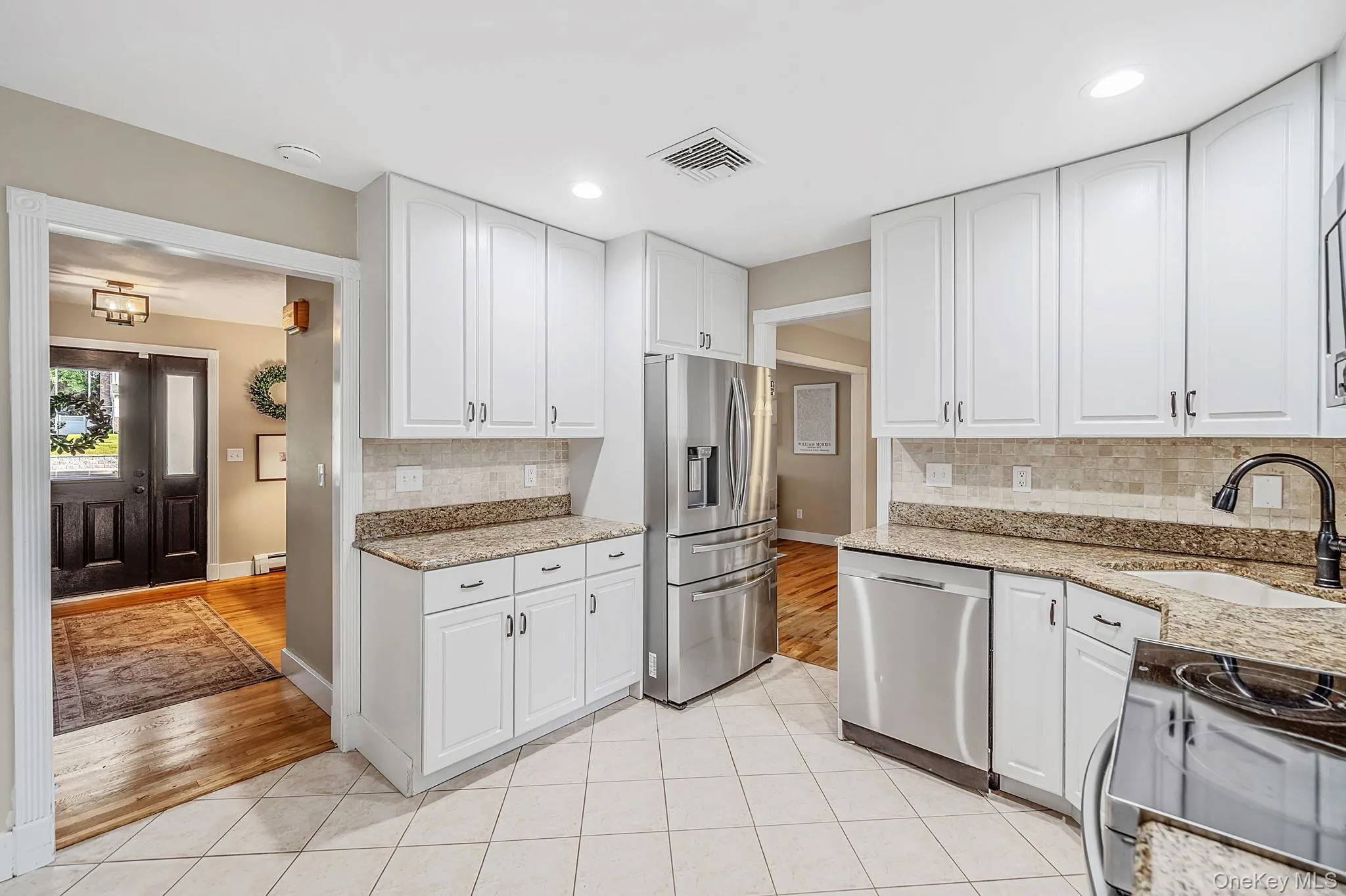 93 Country Road, Brookhaven, NY, 4 Bedrooms Bedrooms, 11 Rooms Rooms,2 BathroomsBathrooms,Residential,For Rent,Country,0,1014757 93 Country Road, Brookhaven, NY, 4 Bedrooms Bedrooms, 11 Rooms Rooms,2 BathroomsBathrooms,Residential,For Rent,Country,0,1014757
