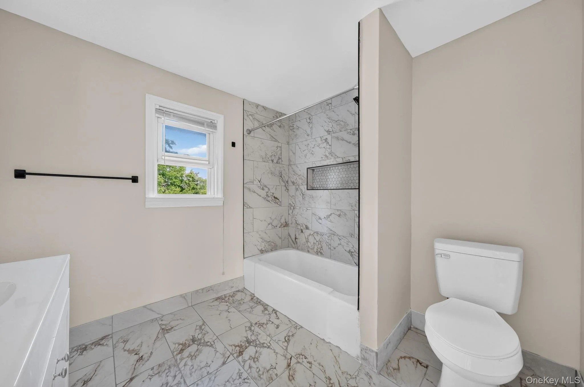 196 Cottage Street, Middletown, NY, 3 Bedrooms Bedrooms, 8 Rooms Rooms,1 BathroomBathrooms,Residential,For Rent,Cottage,0,1014761 196 Cottage Street, Middletown, NY, 3 Bedrooms Bedrooms, 8 Rooms Rooms,1 BathroomBathrooms,Residential,For Rent,Cottage,0,1014761